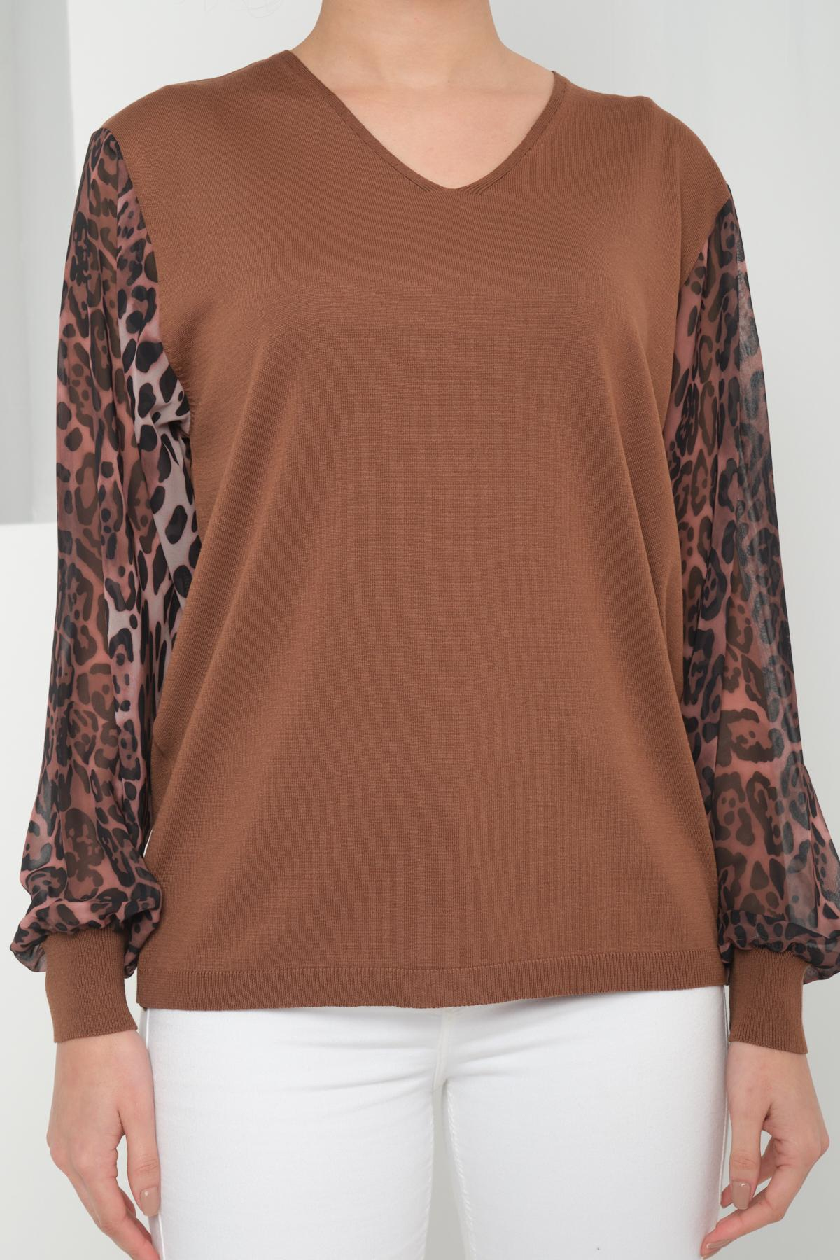 Wholesale Women Brown V Neck Knit Blouse with Chiffon Sleeves 724781