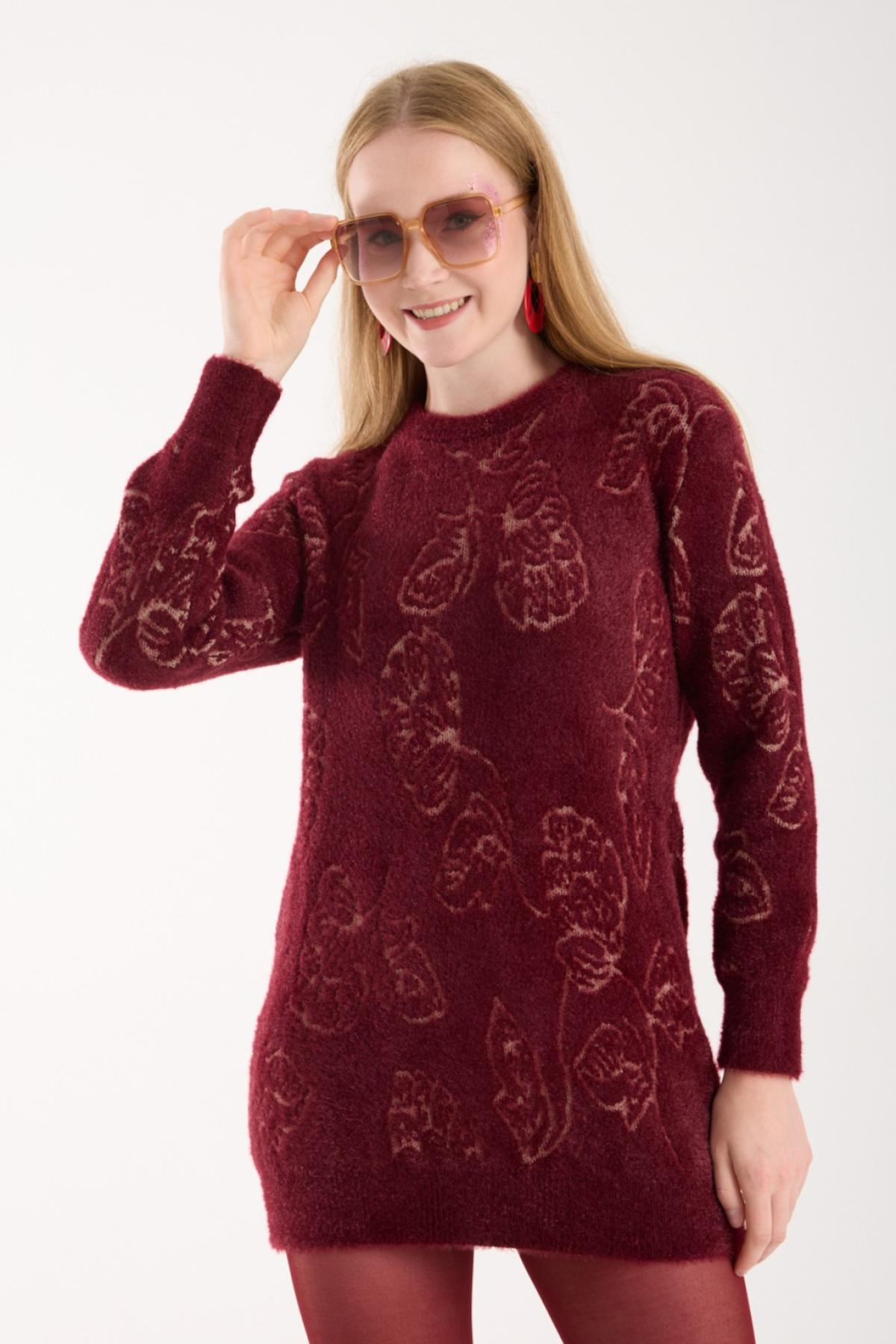 Wholesale Women Burgundy Crew-Neck Knit Blouse with Leaf Pattern 738877