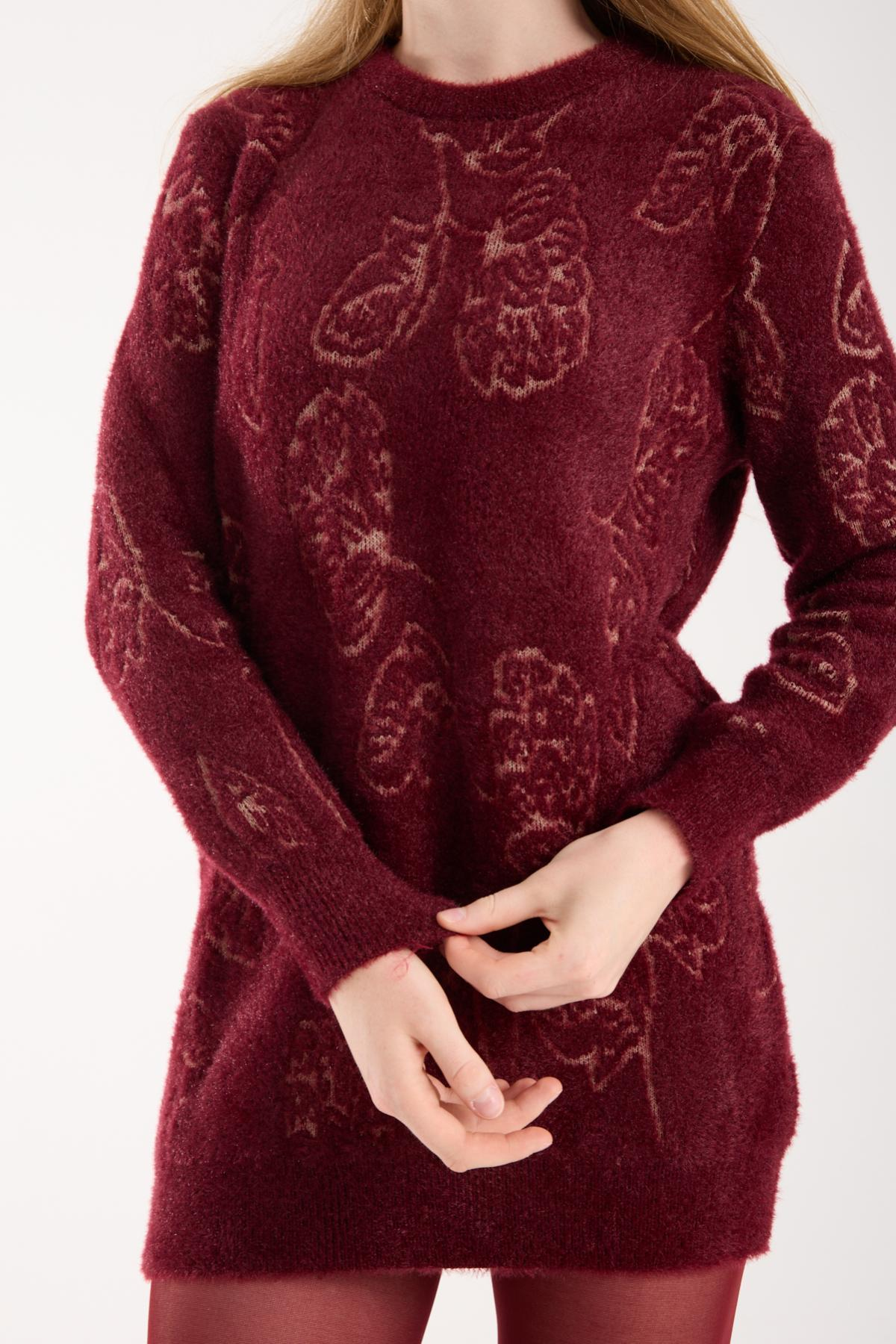 Wholesale Women Burgundy Crew-Neck Knit Blouse with Leaf Pattern 738877