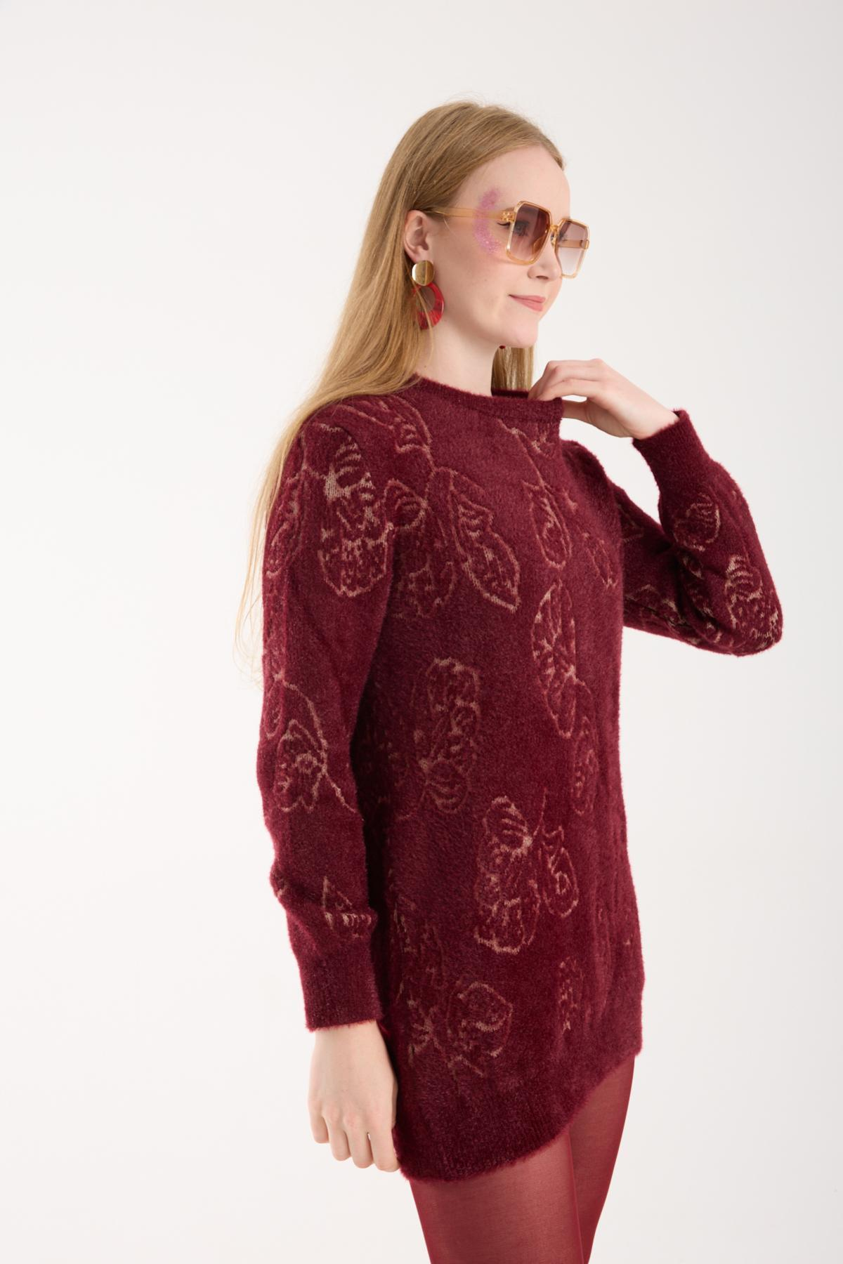 Wholesale Women Burgundy Crew-Neck Knit Blouse with Leaf Pattern 738877