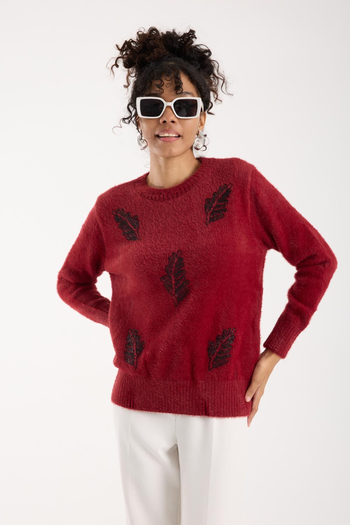 Wholesale Women Burgundy Crew-Neck Knit Blouse with Beaded Embroidery 738898