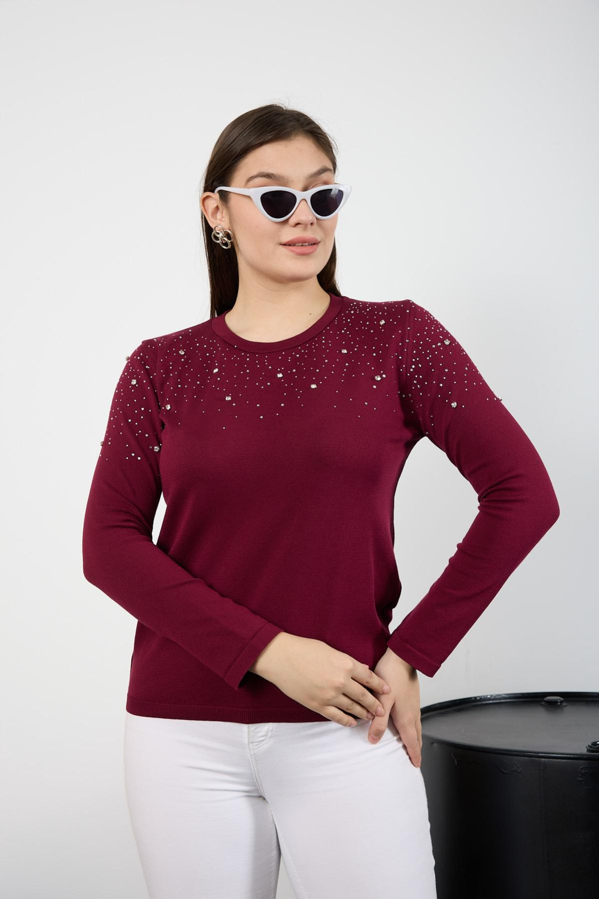 Wholesale Women Burgundy Crew Neck Knit Blouse Adorned with Rhinestones 725229