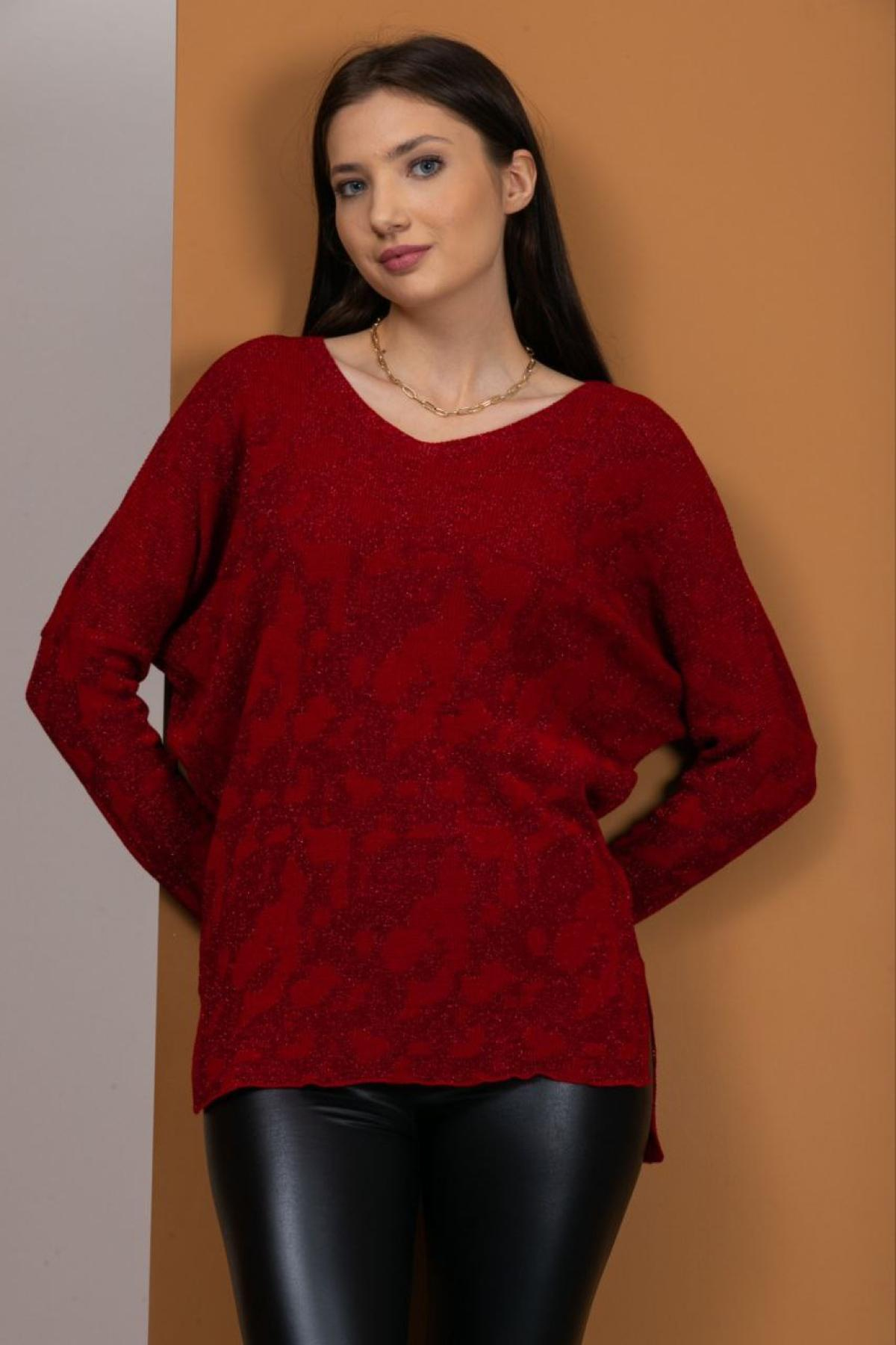 Wholesale Women Burgundy Glitter V-Neck Sweaters 710944