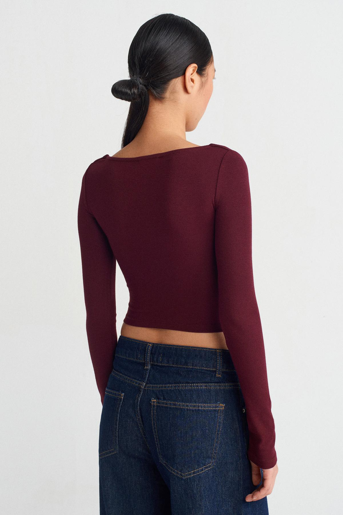 Wholesale Women Burgundy Long Sleeve Top 719722