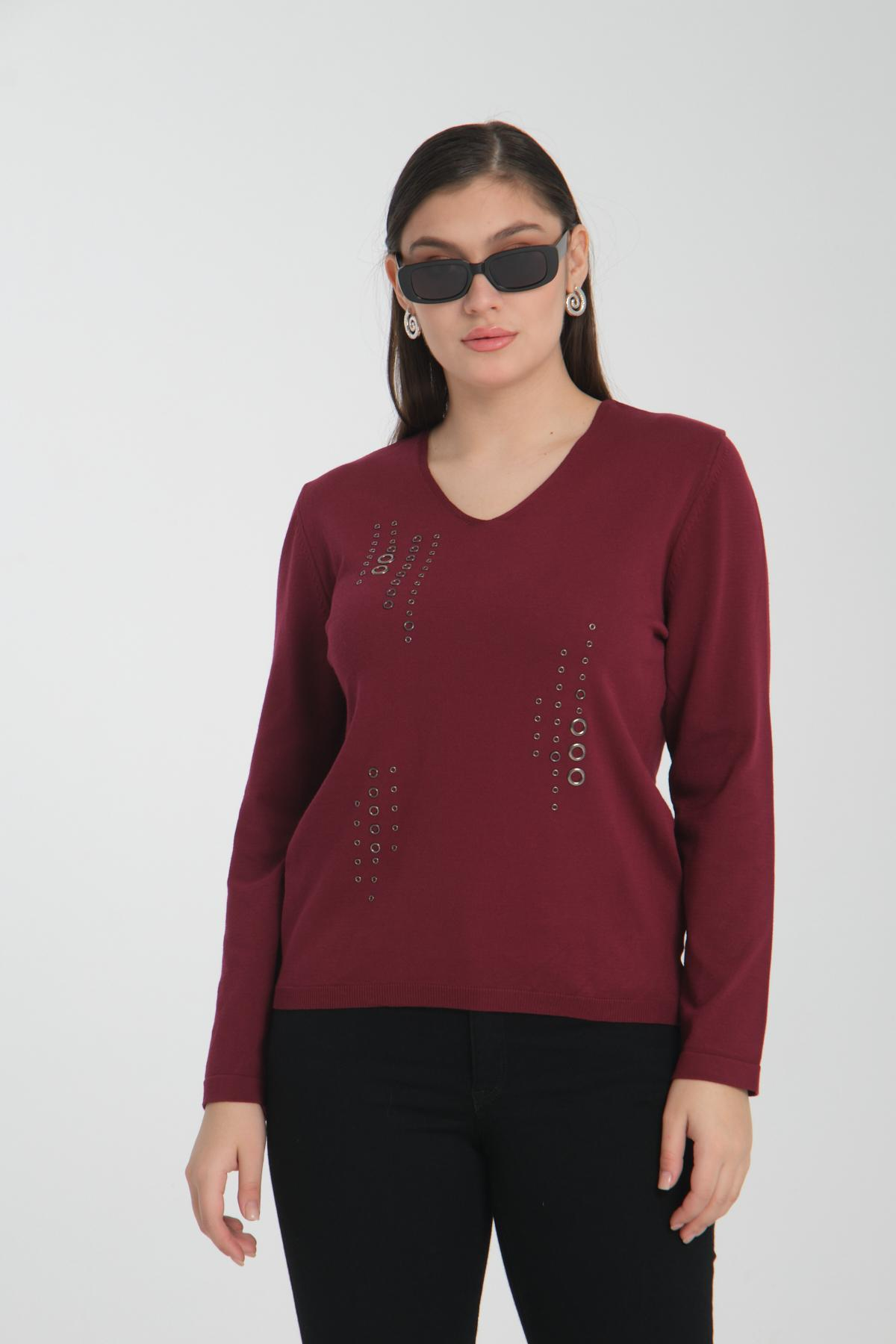 Wholesale Women Burgundy Studded V Neck Knit Blouse 722643