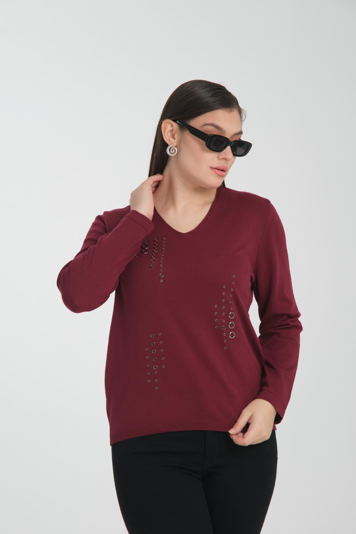 Wholesale Women Burgundy Studded V Neck Knit Blouse 722643