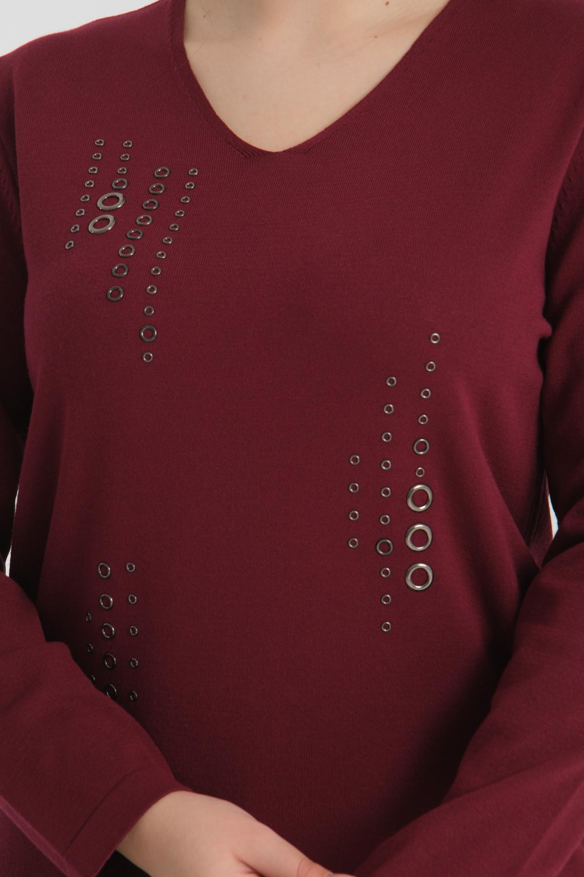 Wholesale Women Burgundy Studded V Neck Knit Blouse 722643