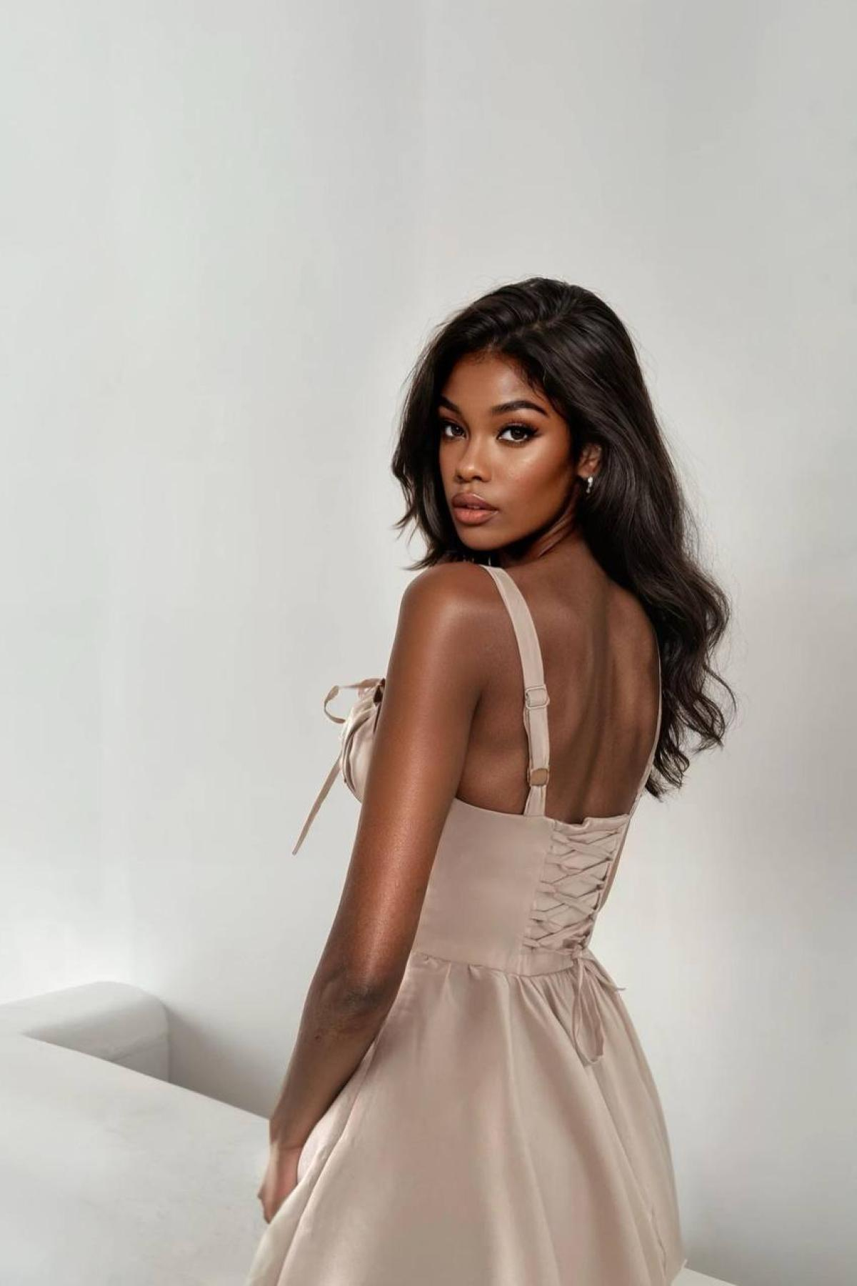 Wholesale Women Cream Mini Dress 732952