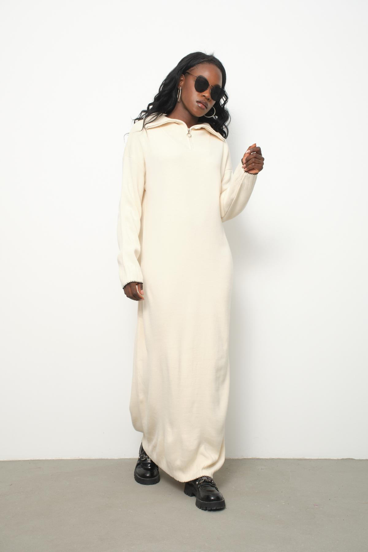 Wholesale Women Cream Zip-Neck Knitted Maxi Dresses 710109