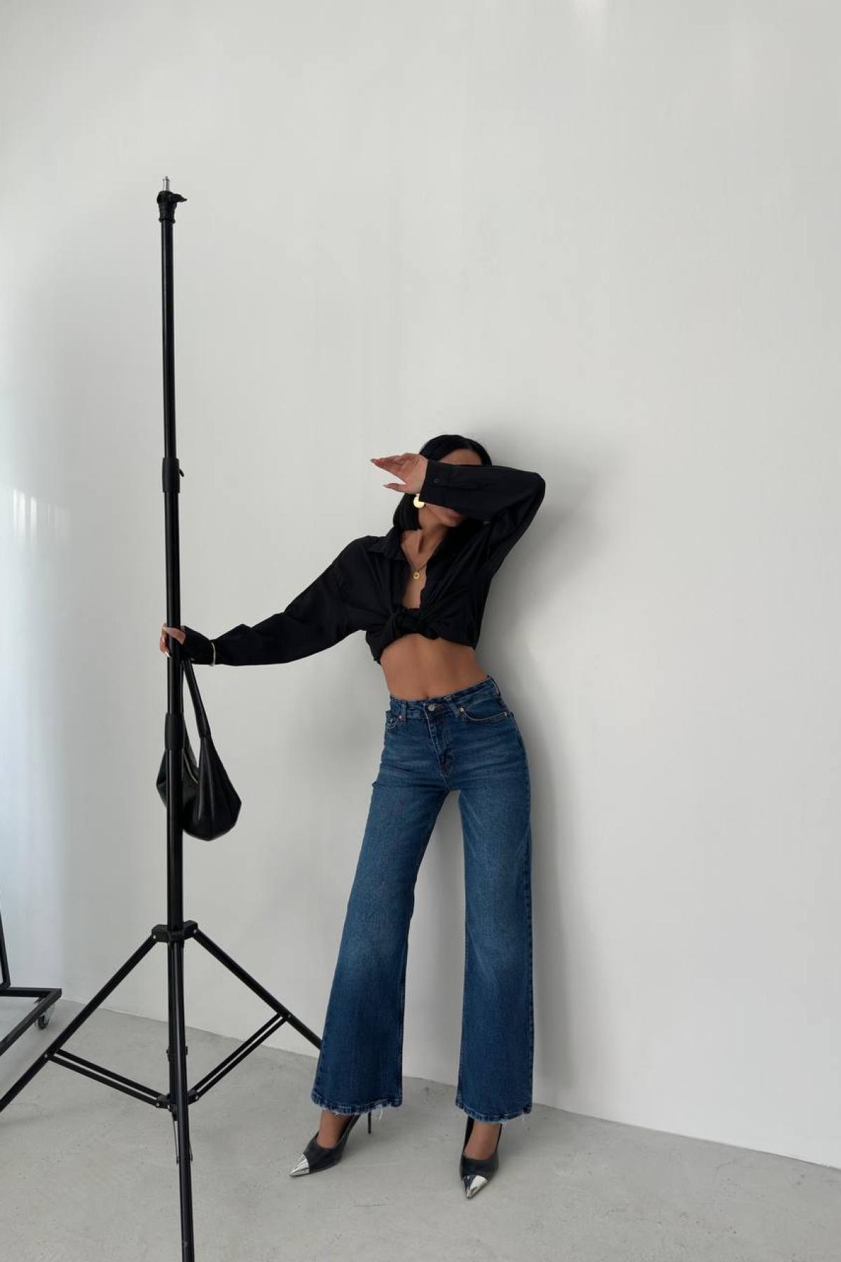 Wholesale Women Dark Blue Jeans 732088