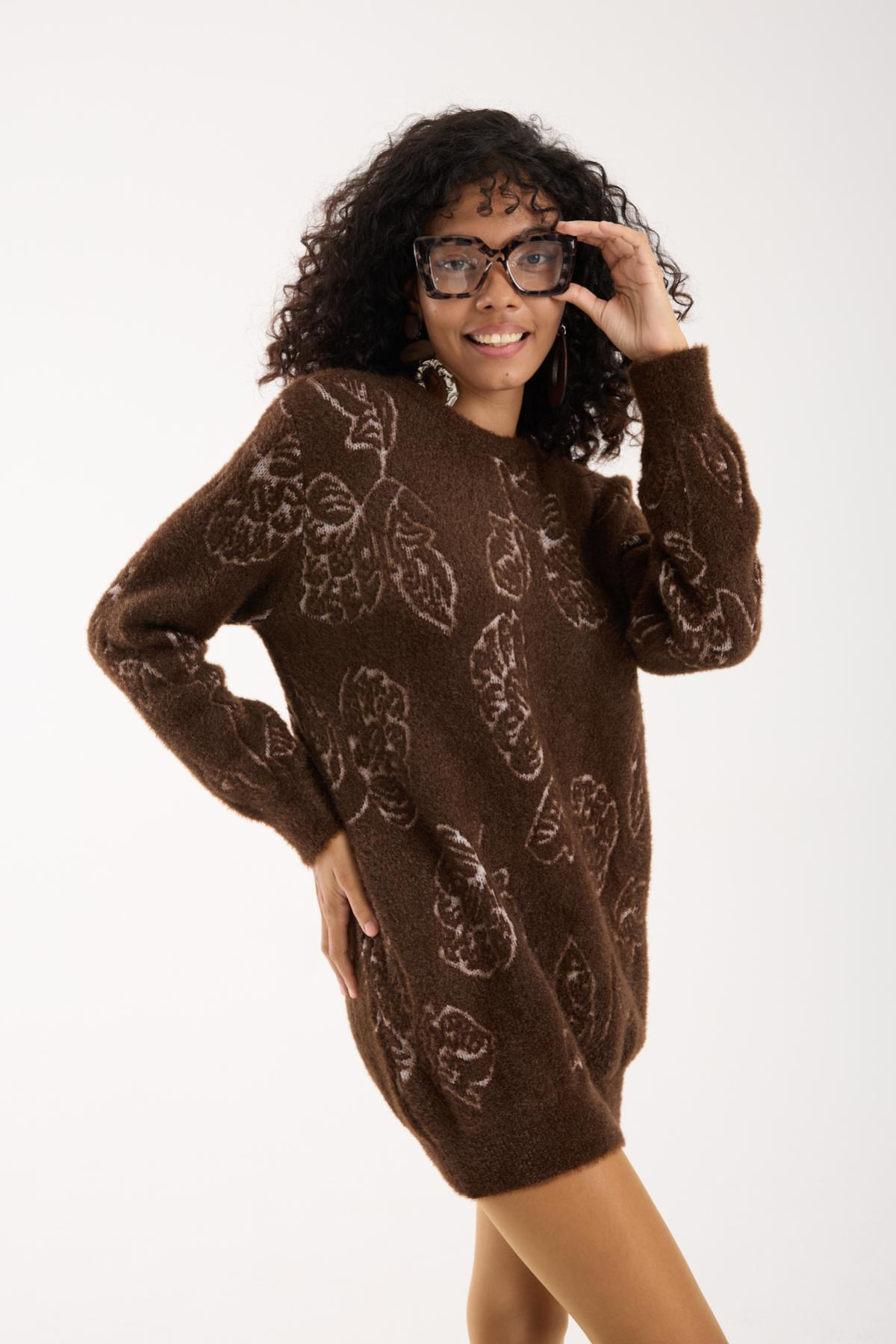 Wholesale Women Dark Brown Crew-Neck Knit Blouse with Leaf Pattern 738876