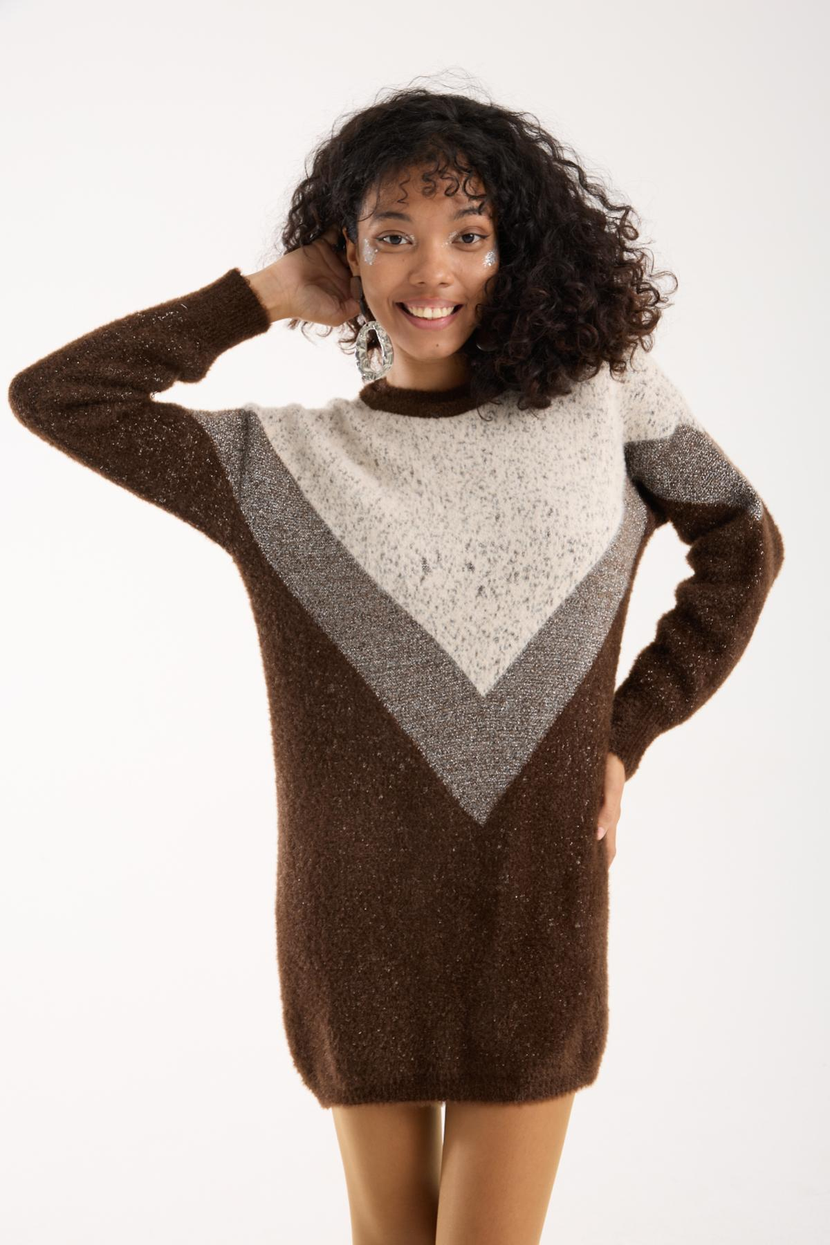 Wholesale Women Dark Brown Two-Tone Crew-Neck Lurex Knit Blouse 738870