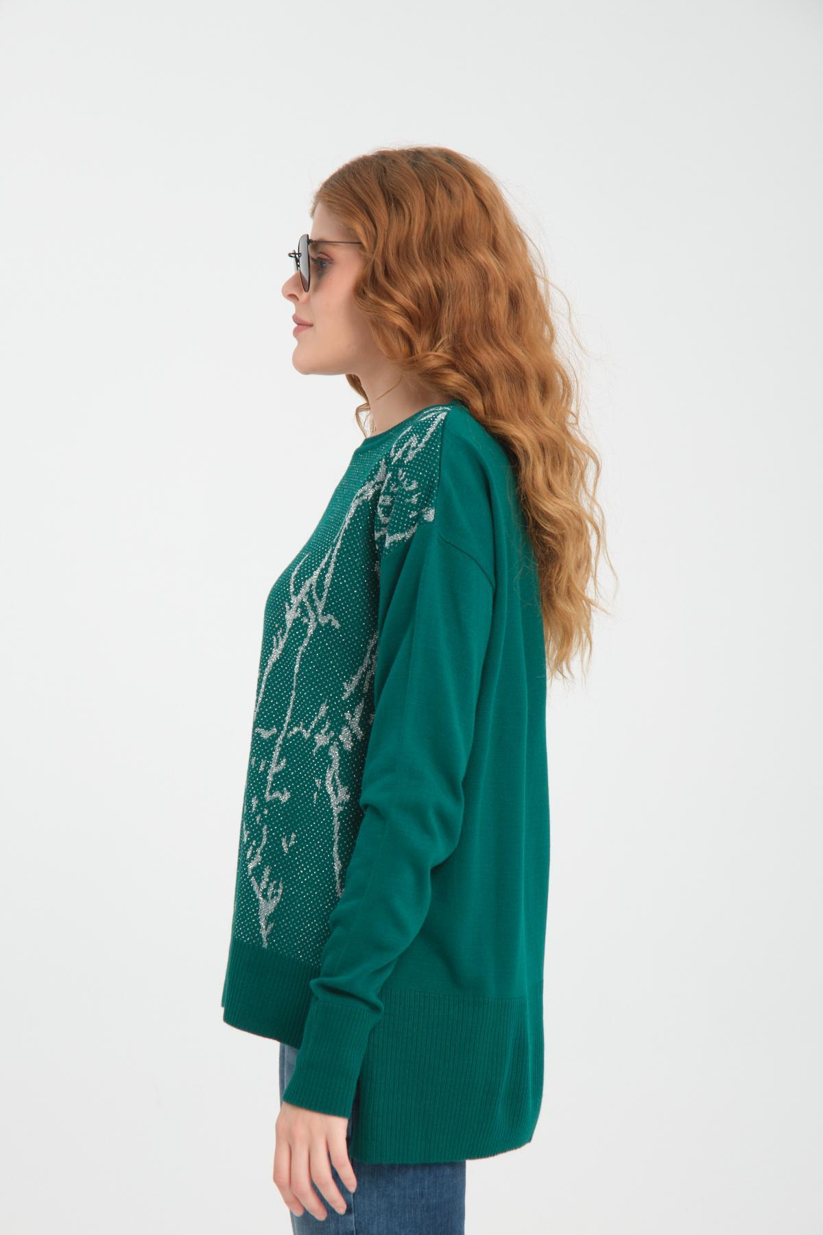 Wholesale Women Dark Green Glitter Crew-Neck Sweaters 710996