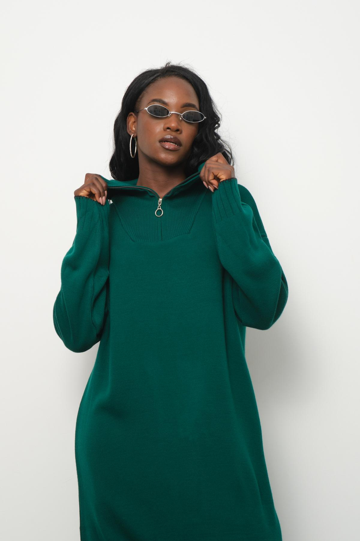 Wholesale Women Dark Green Zip-Neck Knitted Maxi Dresses 710106
