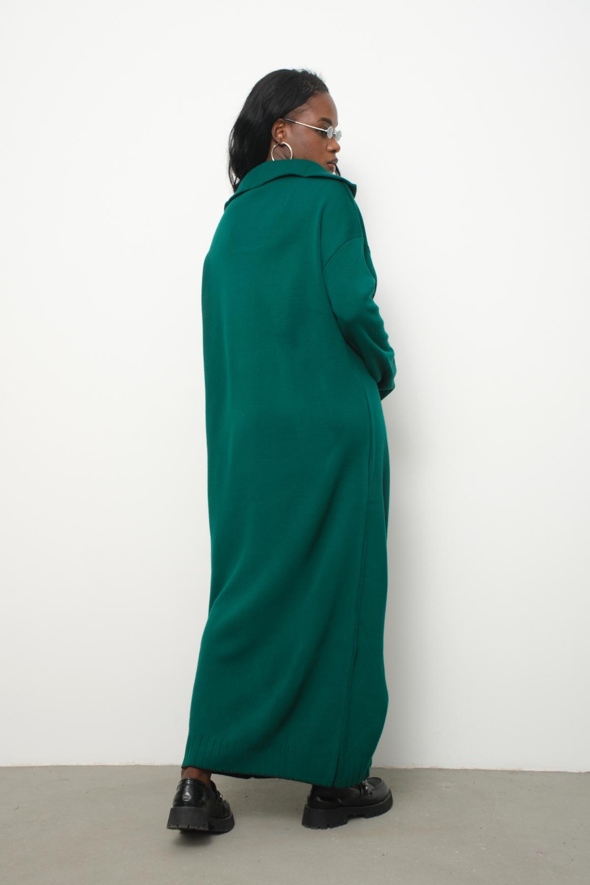 Wholesale Women Dark Green Zip-Neck Knitted Maxi Dresses 710106