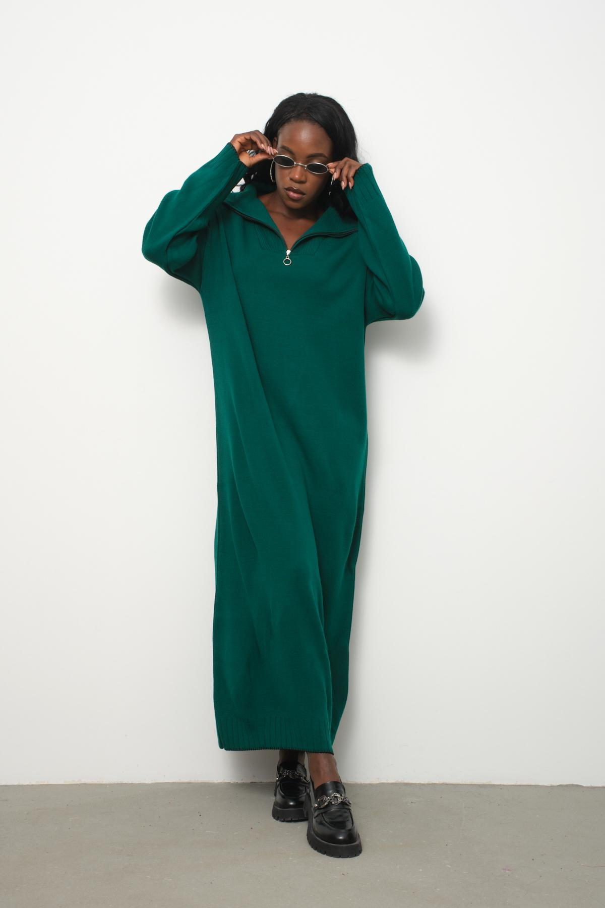 Wholesale Women Dark Green Zip-Neck Knitted Maxi Dresses 710106