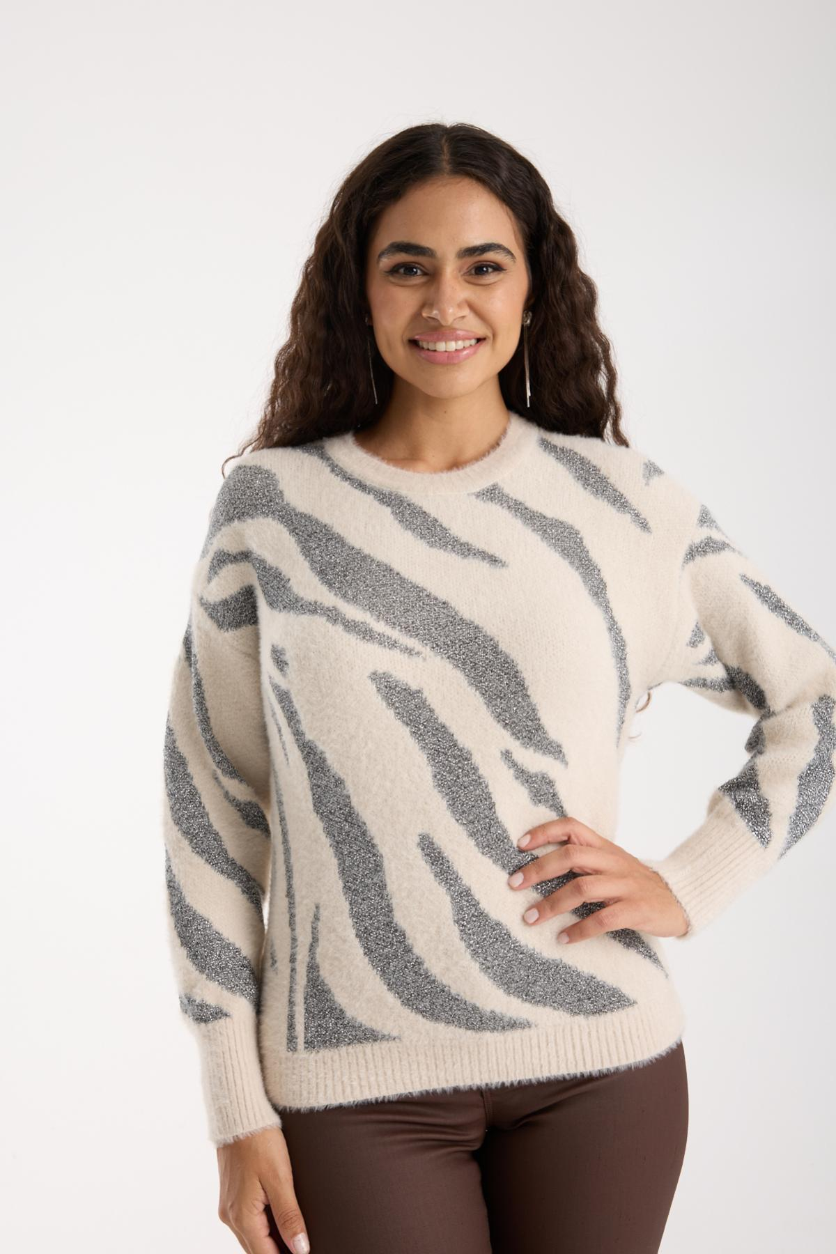 Wholesale Women Ecru Lurex Crew-Neck Knit Blouse with Bishop Sleeves 738861