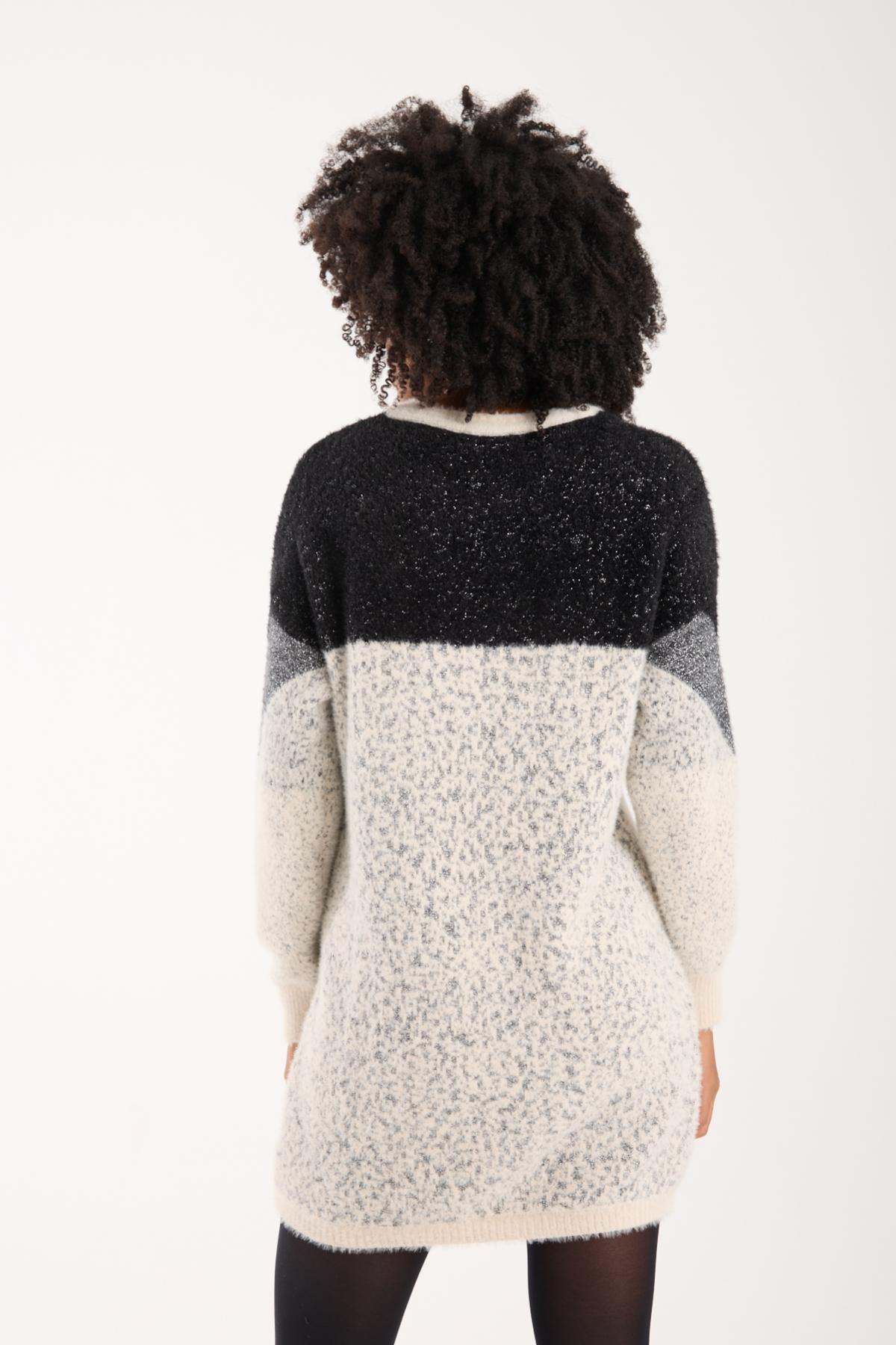 Wholesale Women Ecru Two-Tone Crew-Neck Lurex Knit Blouse 738867