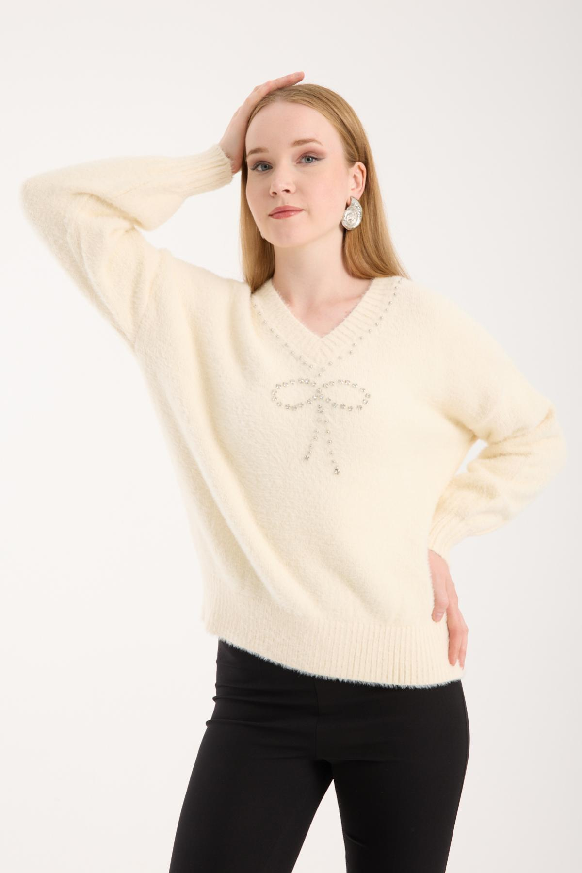 Wholesale Women Ecru V-Neck Knit Blouse with Rhinestone and Pearl Embellishments 738879