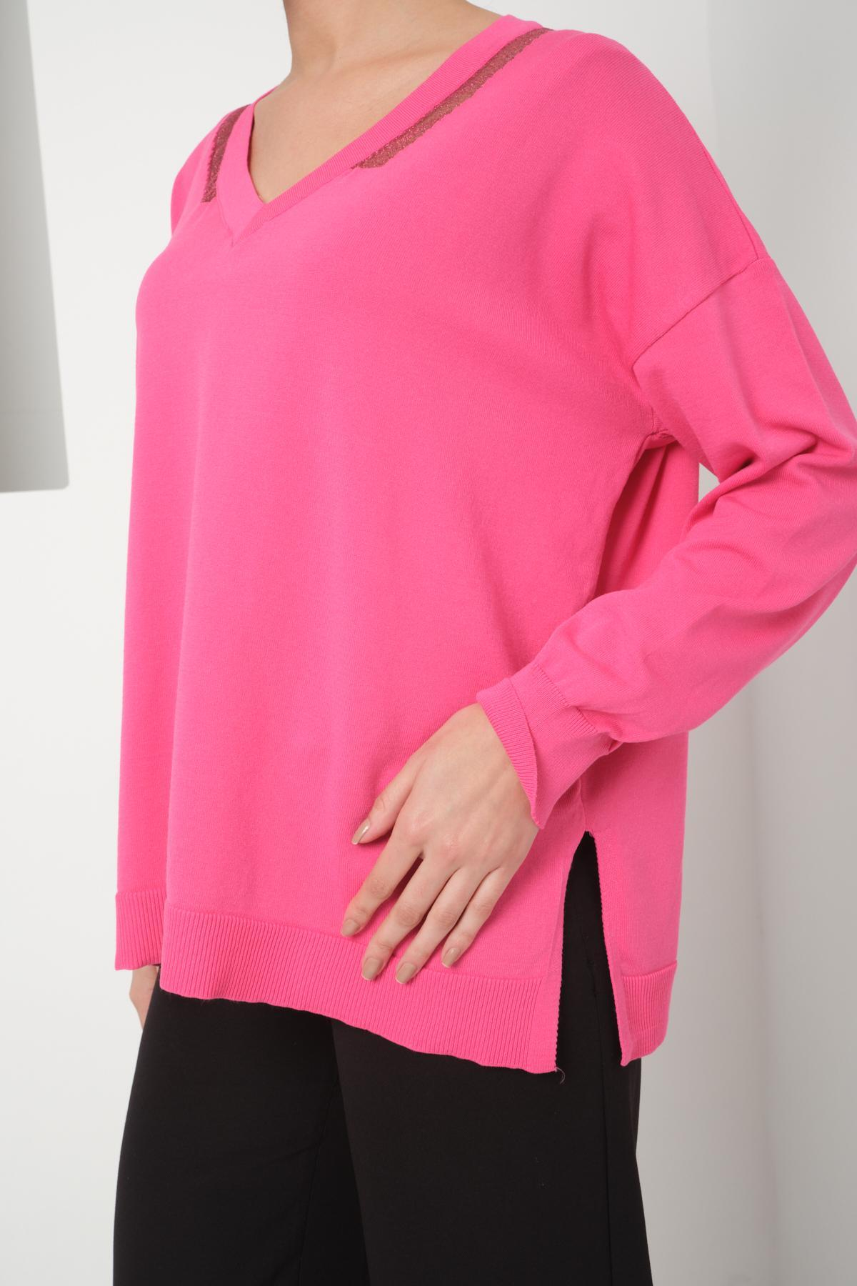 Wholesale Women Fuchsia Glitter-Garnished V-Neck Oversized Knit Blouse with Side Slits 724796