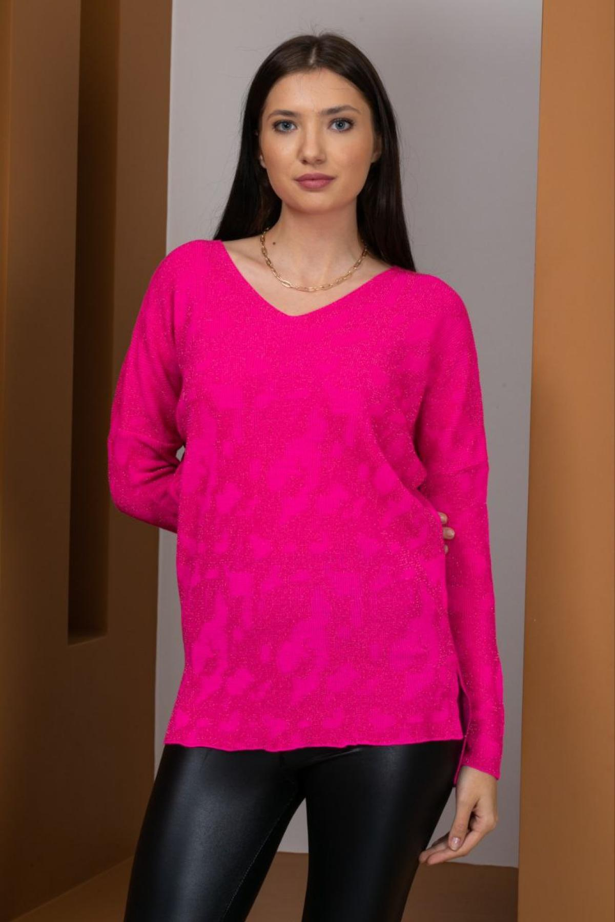 Wholesale Women Fuchsia Glitter V-Neck Sweaters 710943