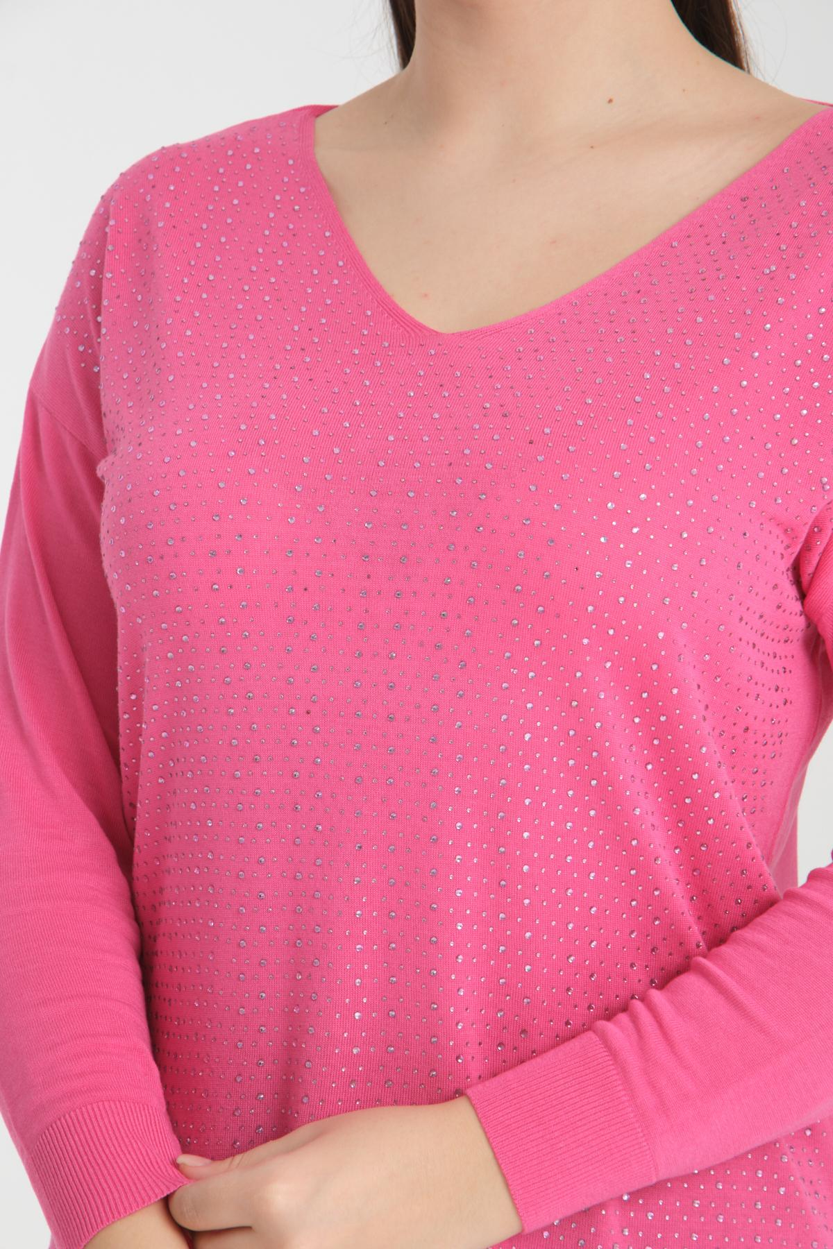 Wholesale Women Fuchsia Rhinestone-Embellished V Neck Knit Blouse with Side Slits 722628