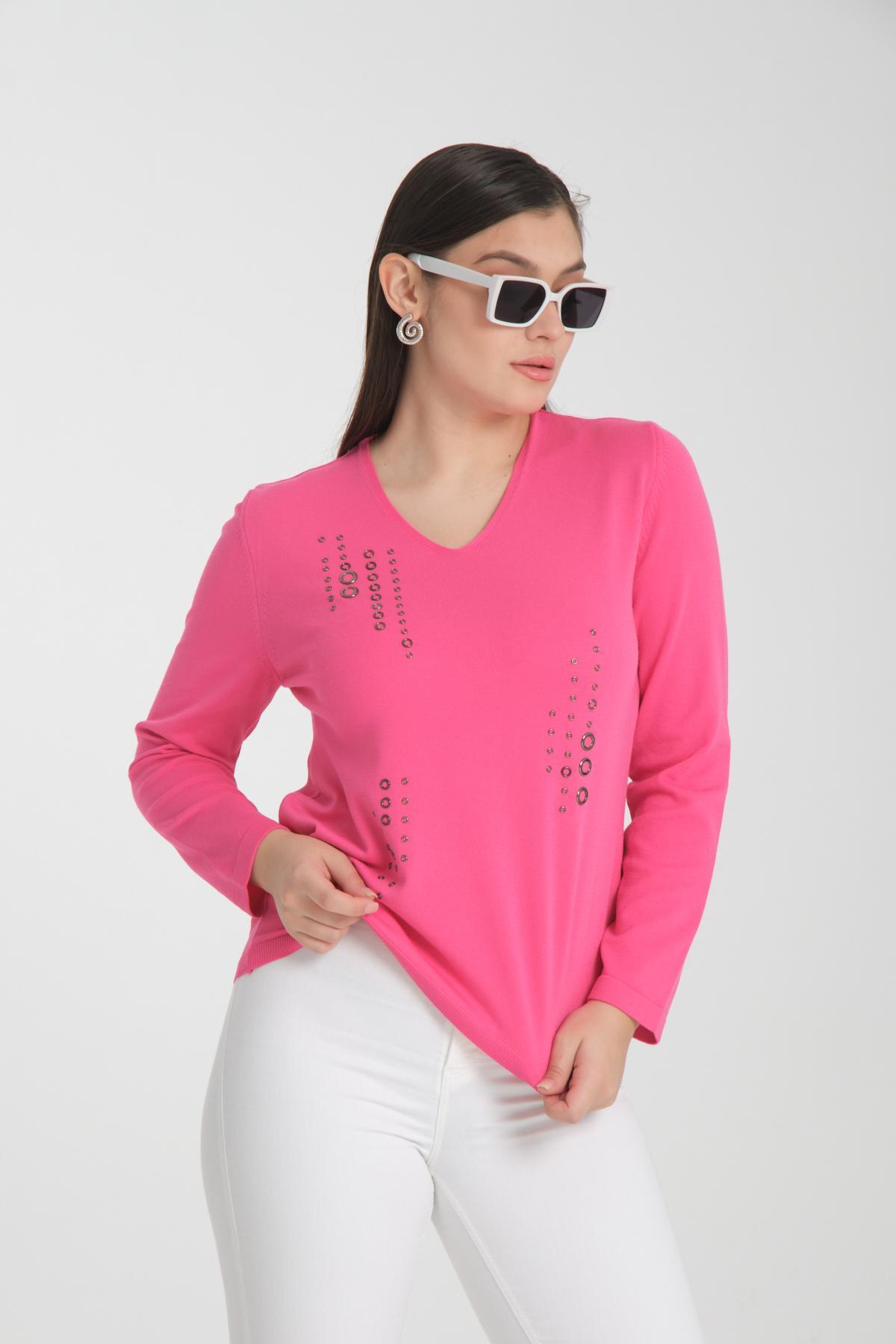 Wholesale Women Fuchsia Studded V Neck Knit Blouse 722641