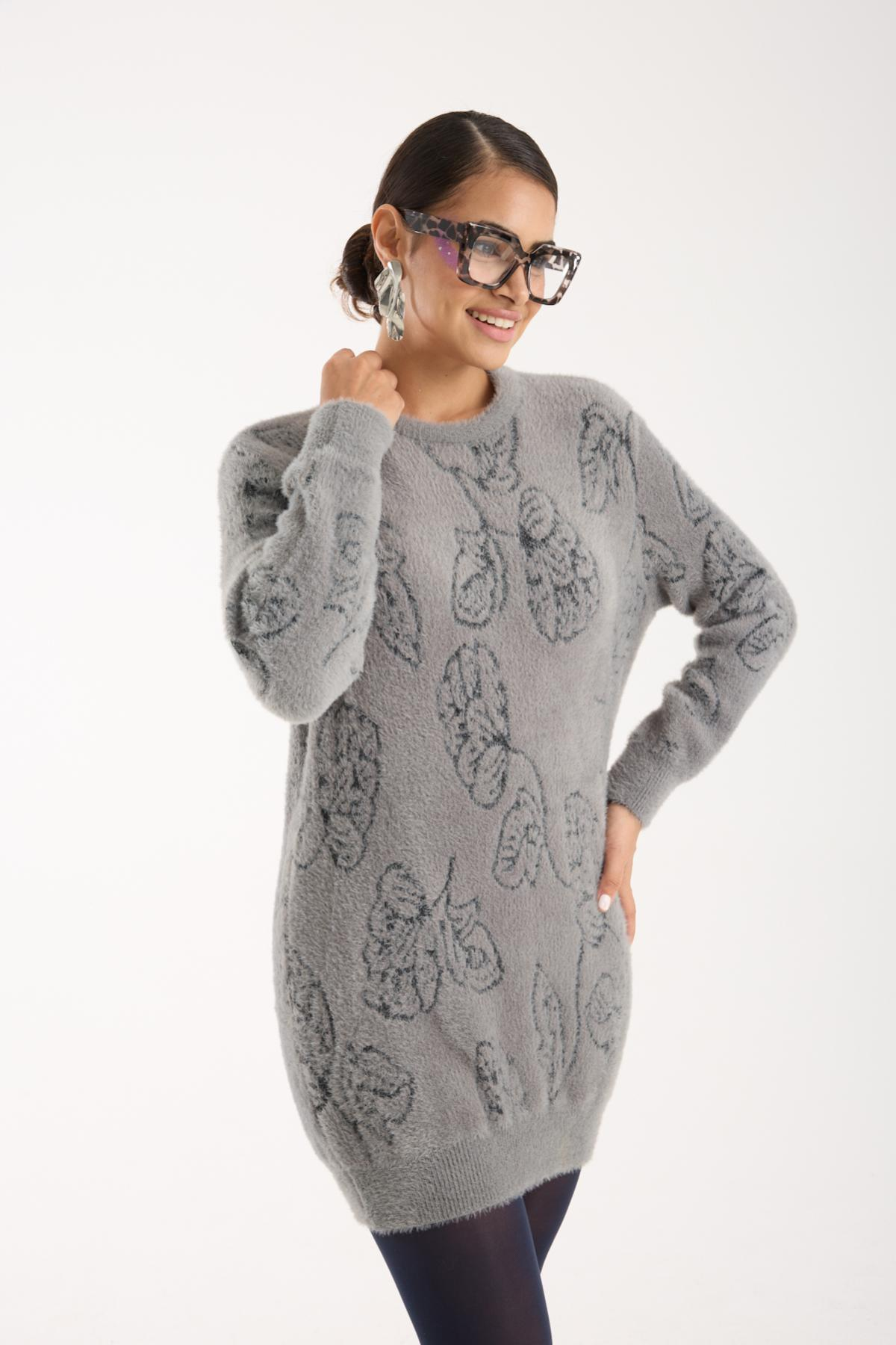 Wholesale Women Gray Crew-Neck Knit Blouse with Leaf Pattern 738873