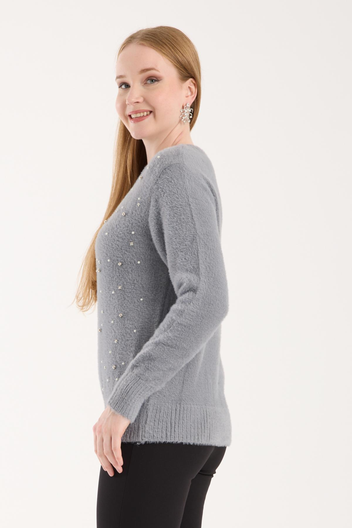 Wholesale Women Gray Crew-Neck Knit Blouse with Rhinestone and Pearl Embellishments 738886
