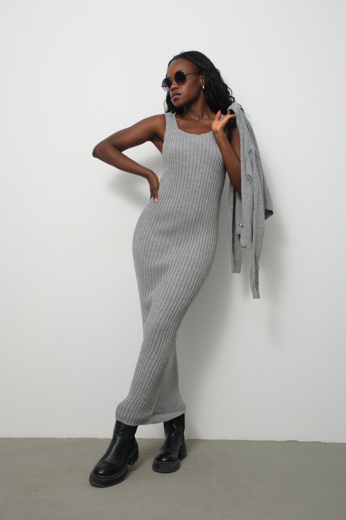 Wholesale Women Gray Knitted Dress and Cardigan Set 713310