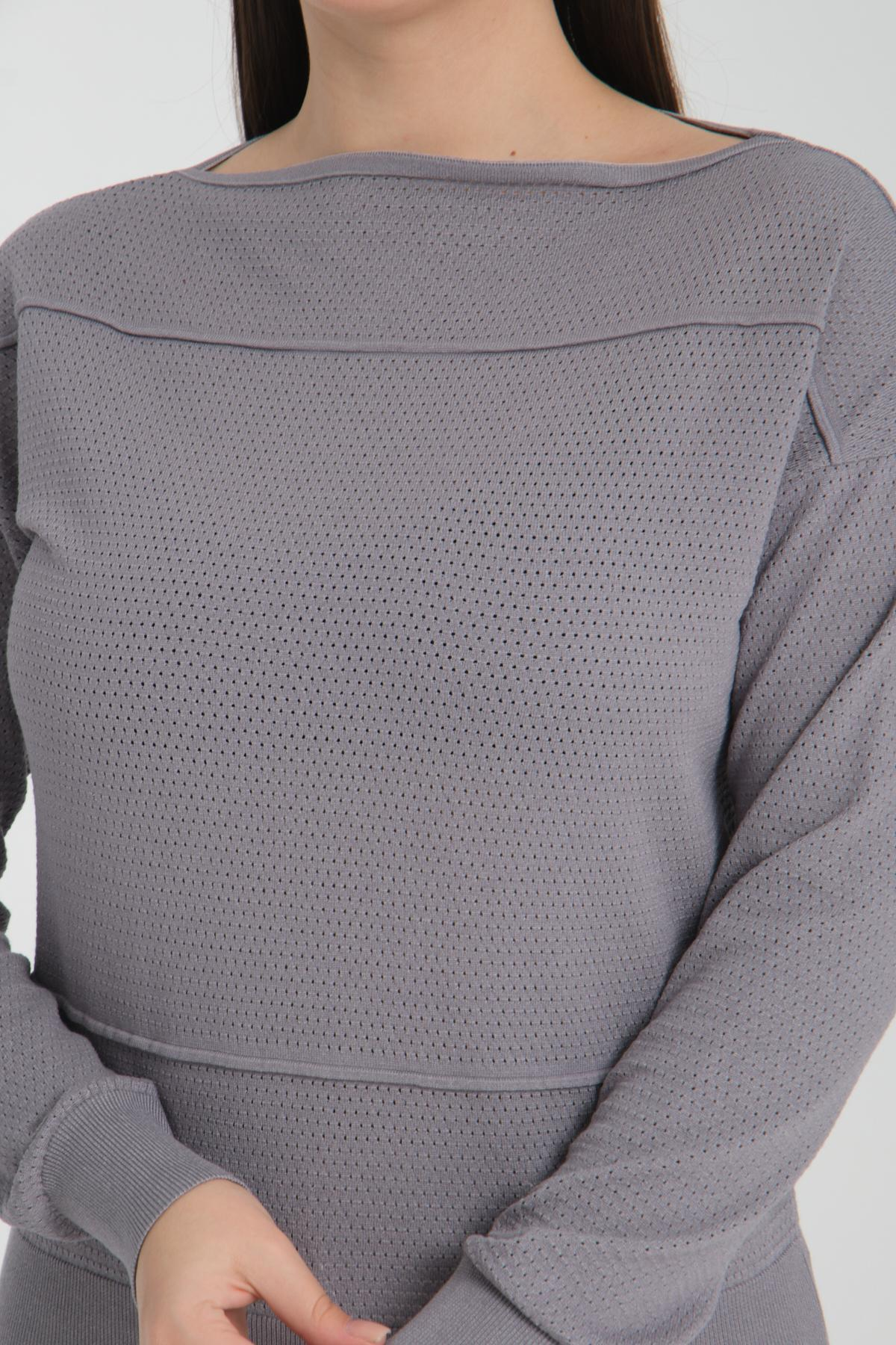 Wholesale Women Gray Openwork Boat Neck Knit Blouse 722664