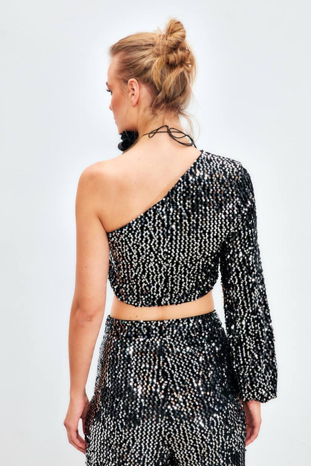 Wholesale Women Gray Sequined Crop 719278
