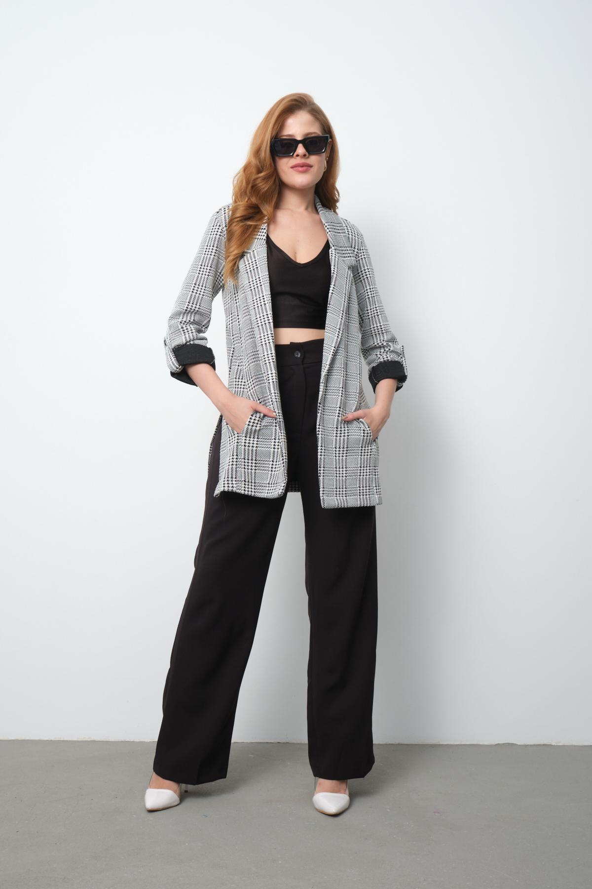 Wholesale Women Gray Single Breasted Lined Blazer 706404