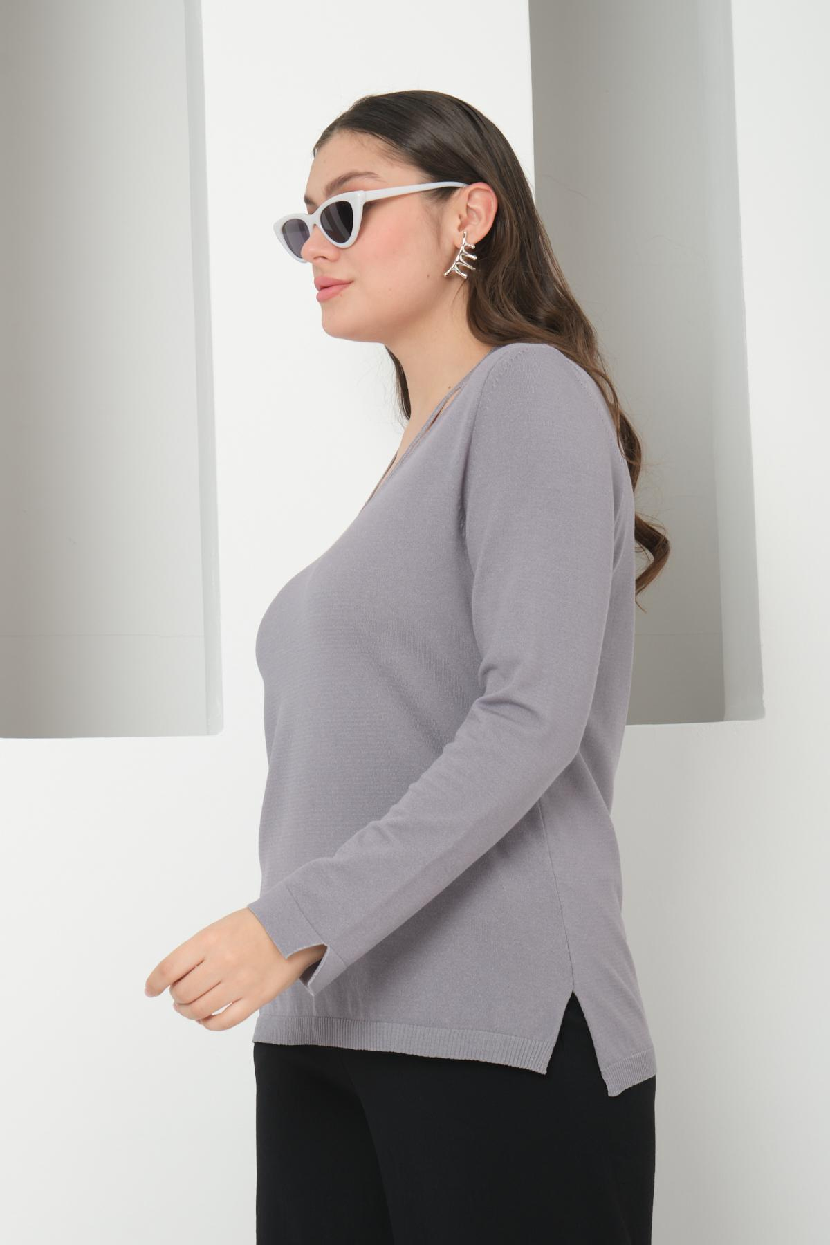Wholesale Women Gray V-Neck Cut-Out Knit Blouse with Side Slits 724807