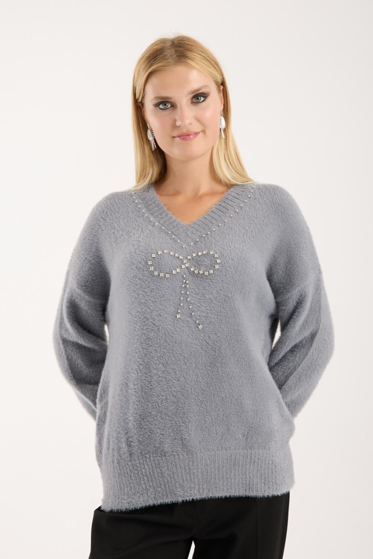 Wholesale Women Gray V-Neck Knit Blouse with Rhinestone and Pearl Embellishments 738883