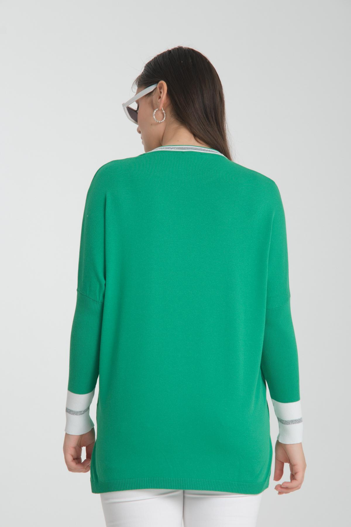 Wholesale Women Green Glitter Garnished Crew Neck Knit Blouse with Side Slits 722648