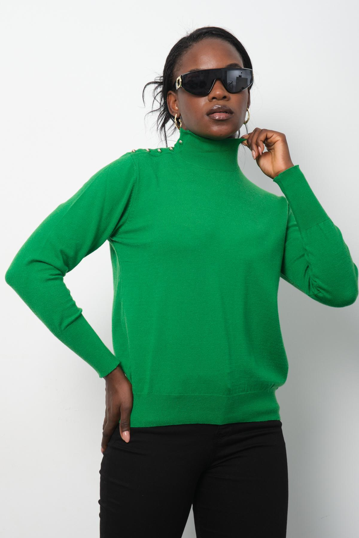 Wholesale Women Green Mock-Neck Sweaters 711157