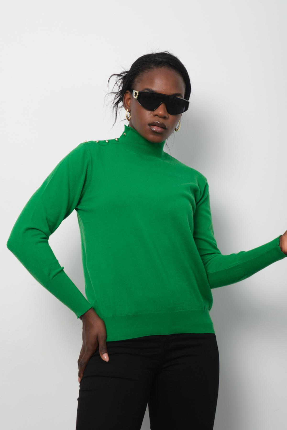Wholesale Women Green Mock-Neck Sweaters 711157