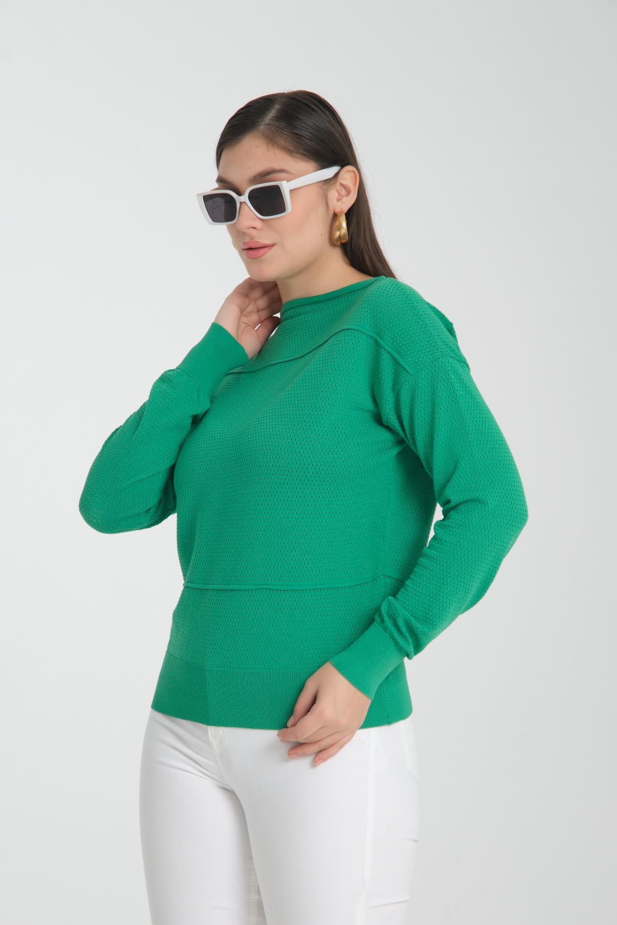 Wholesale Women Green Openwork Boat Neck Knit Blouse 722665