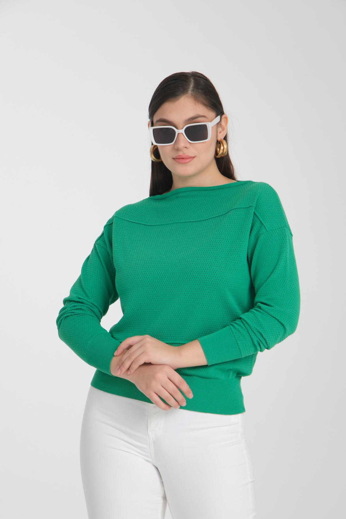 Wholesale Women Green Openwork Boat Neck Knit Blouse 722665