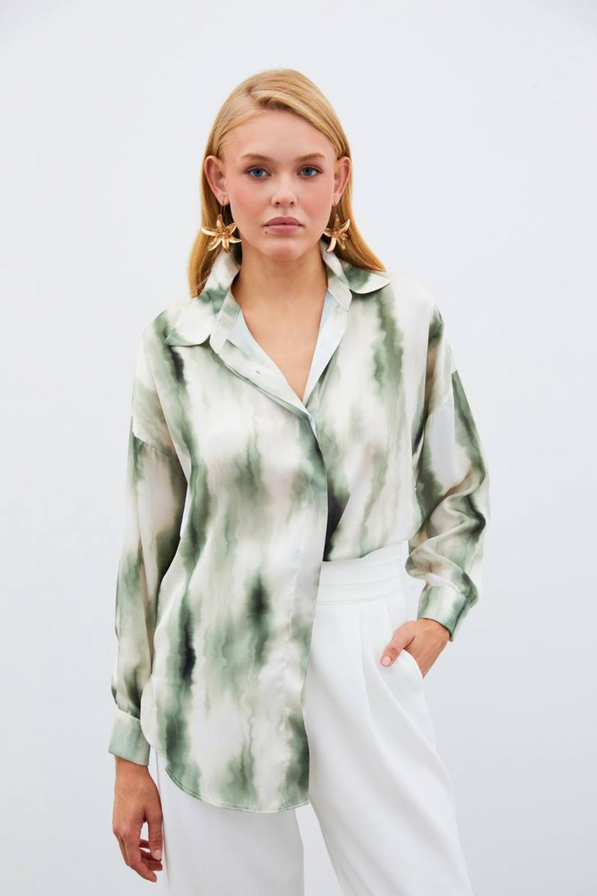 Wholesale Women Green Shirt 706937