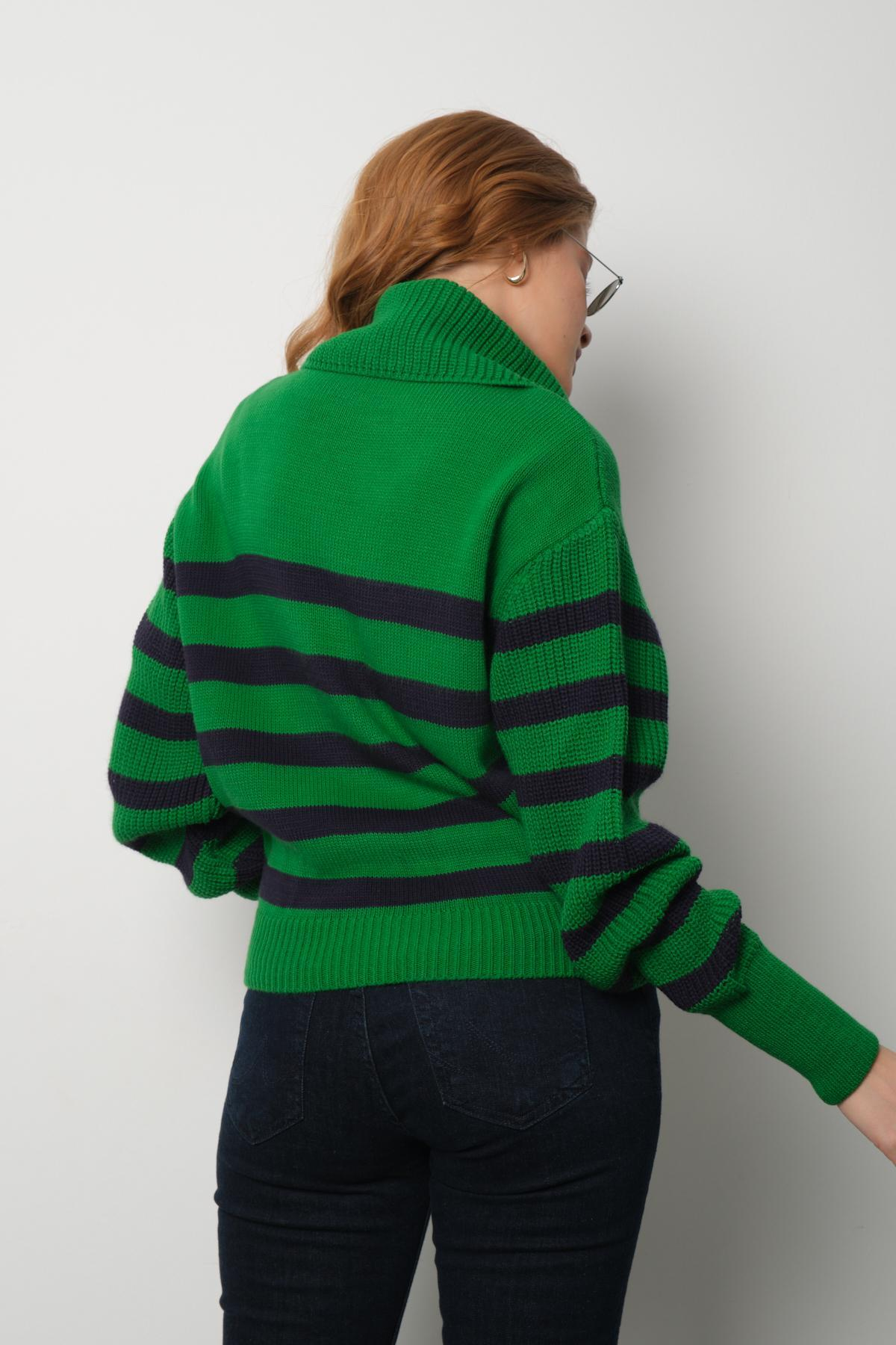 Wholesale Women Green Striped Zip Neck Knit Blouse 713316