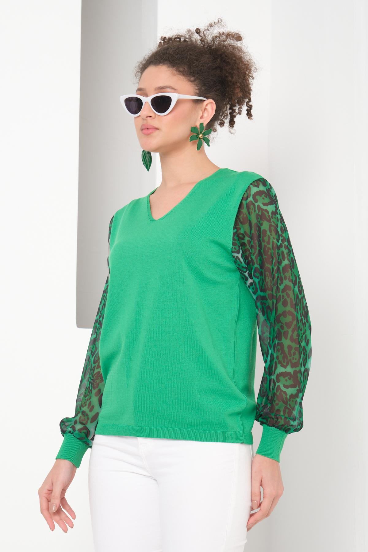 Wholesale Women Green V Neck Knit Blouse with Chiffon Sleeves 724777