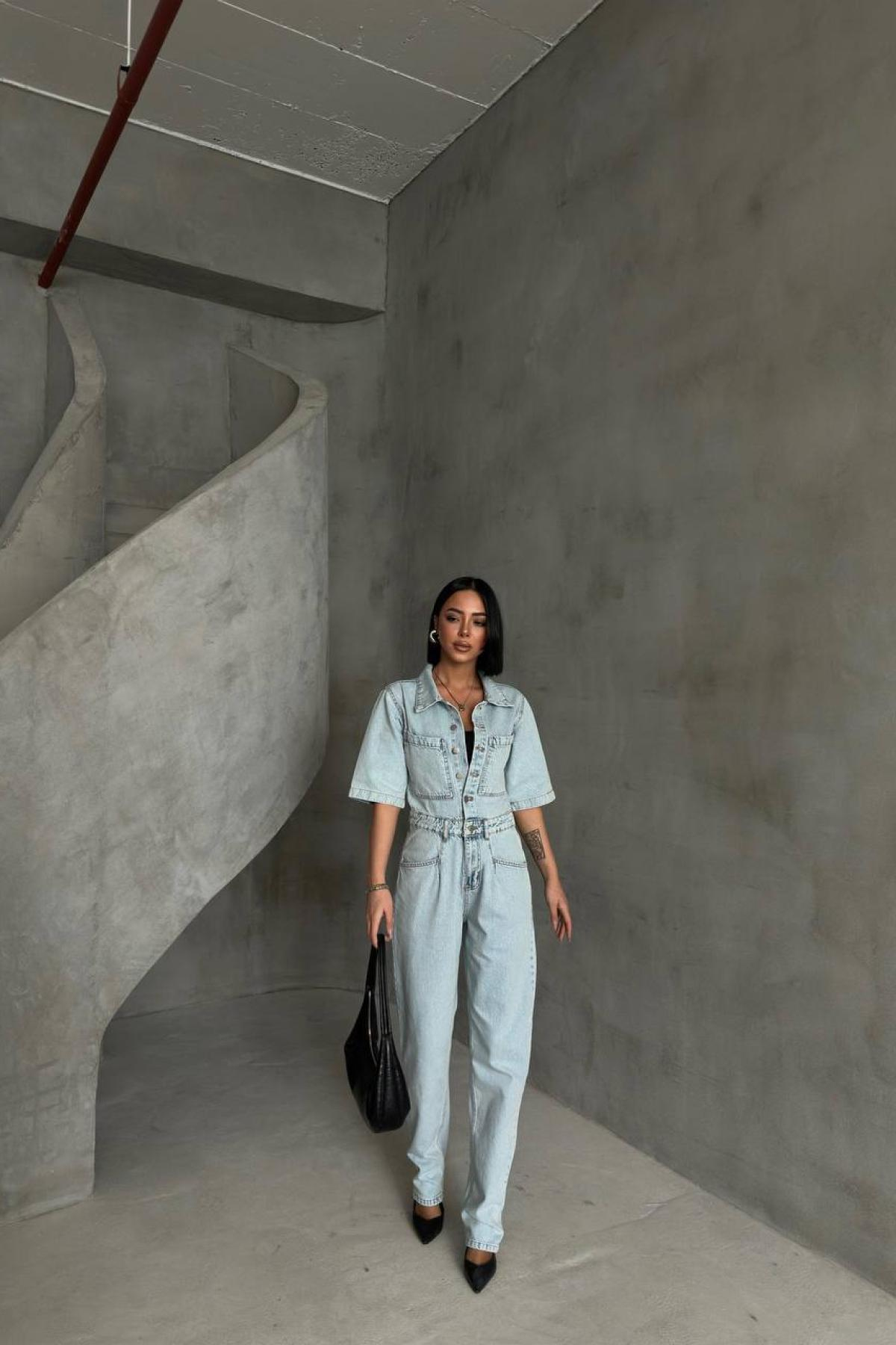 Wholesale Women Ice Blue Denim Overalls 731171