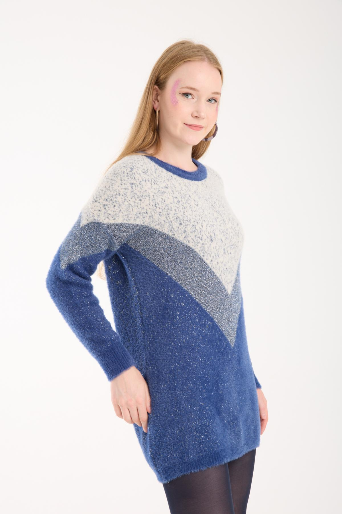 Wholesale Women Indigo Two-Tone Crew-Neck Lurex Knit Blouse 738871