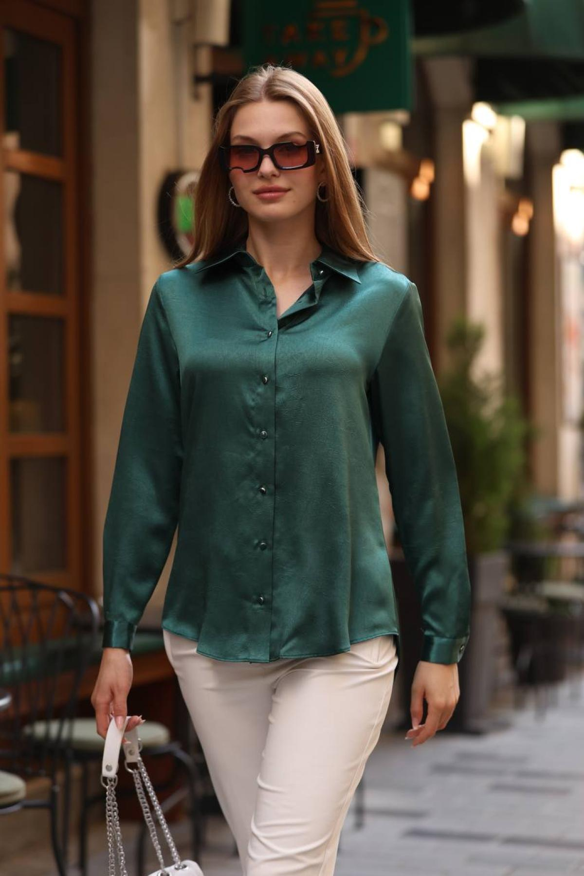 Wholesale Women Khaki Shirt 718481