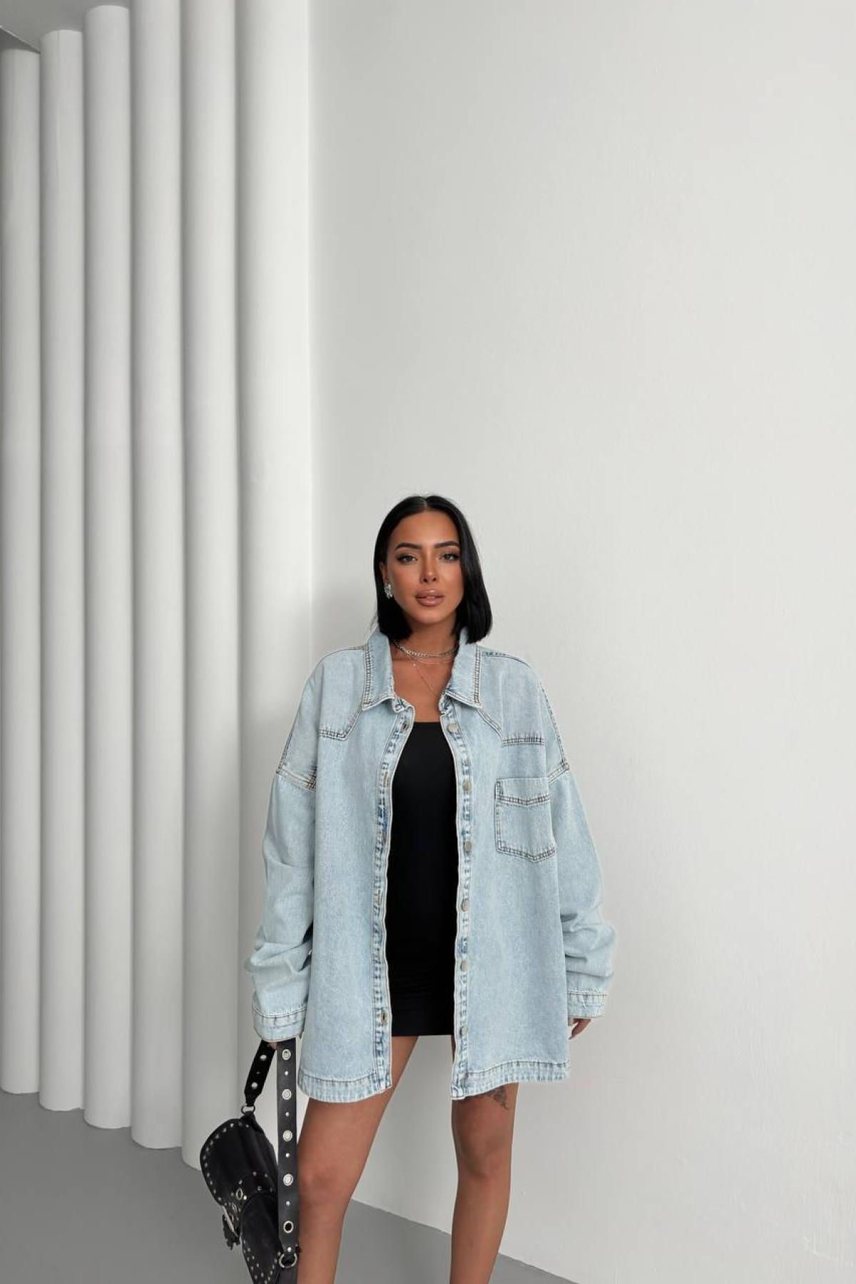 Wholesale Women Light Blue Denim Jacket 731160