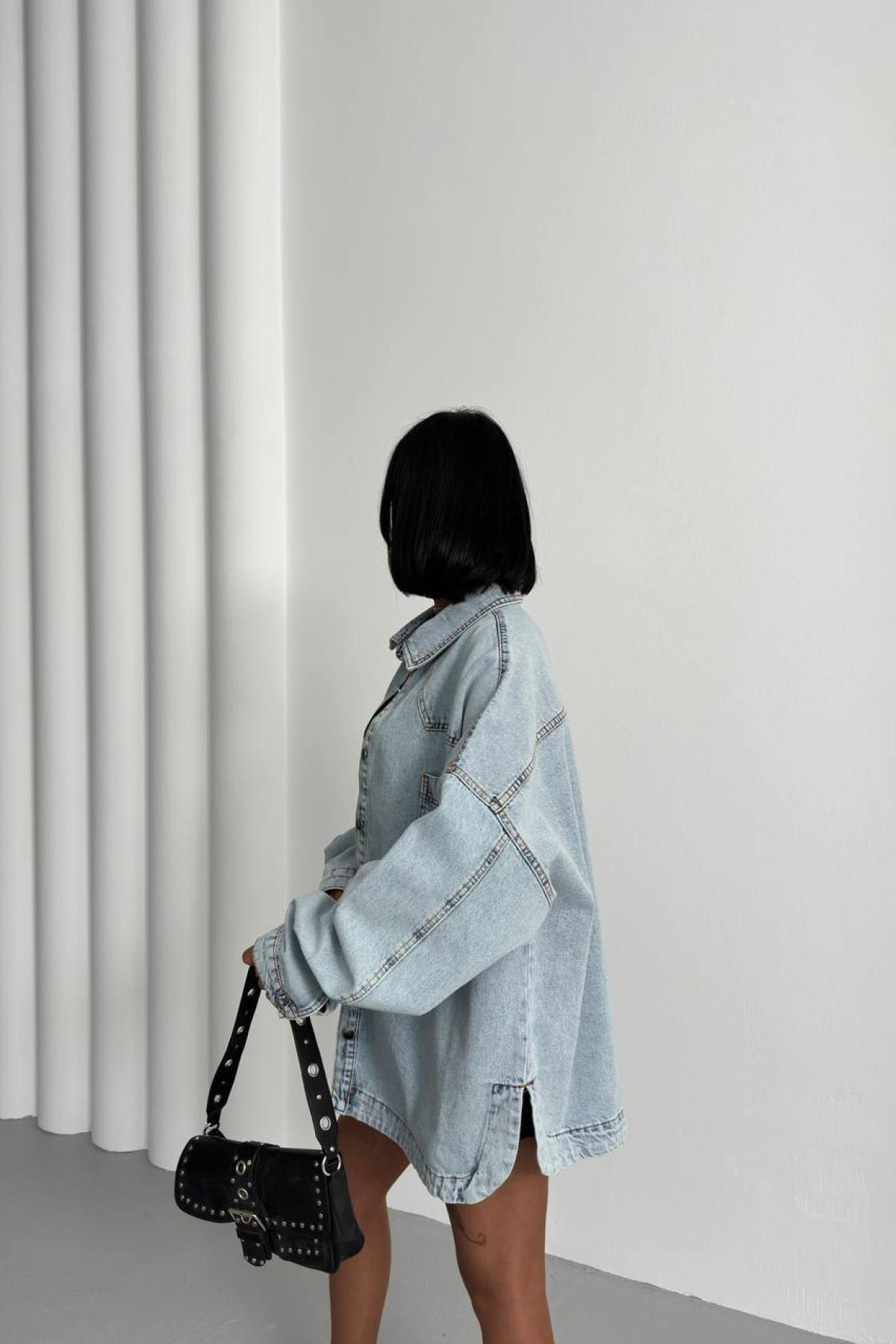 Wholesale Women Light Blue Denim Jacket 731160