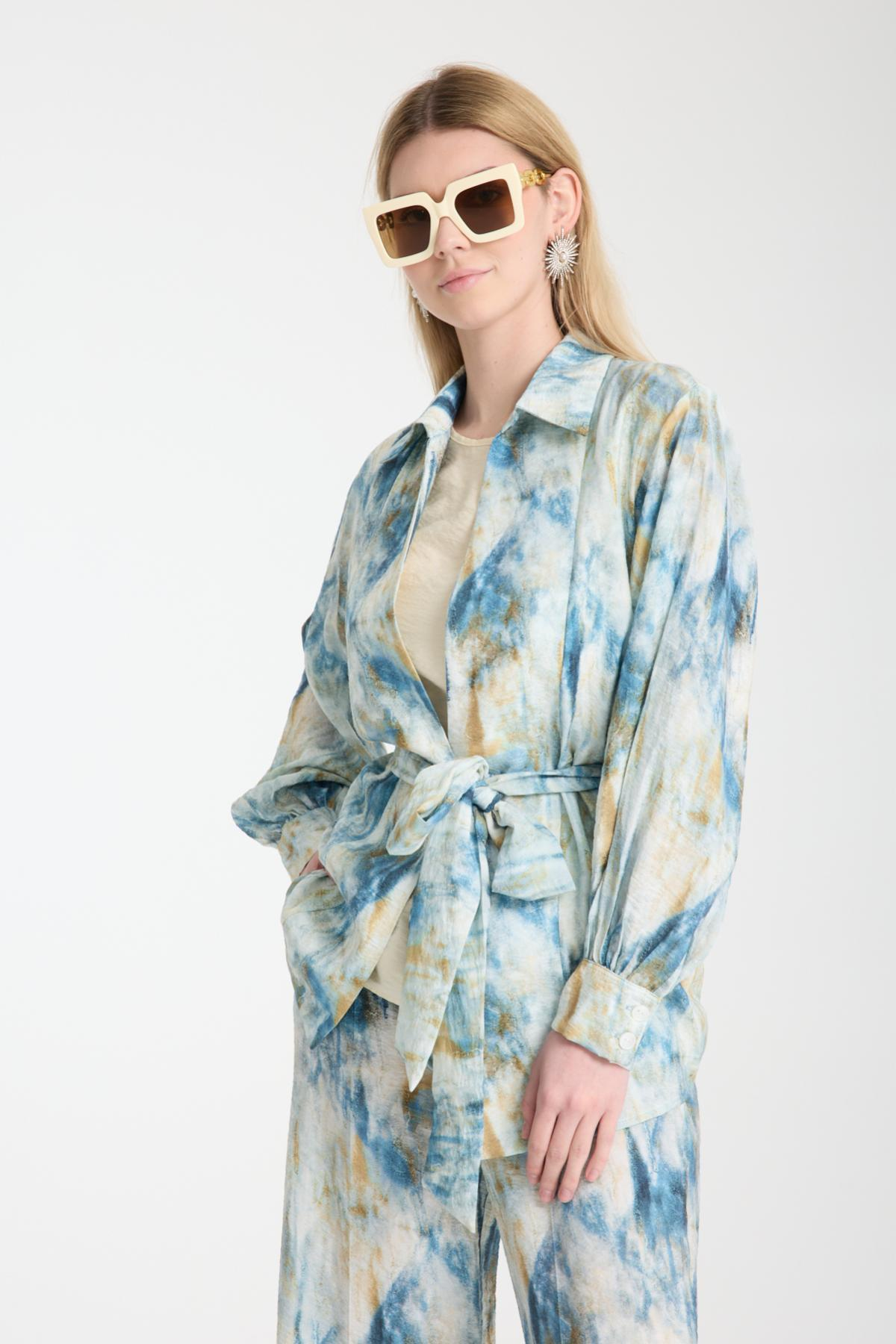 Wholesale Women Light Blue Three-Piece Patterned Suit 729224