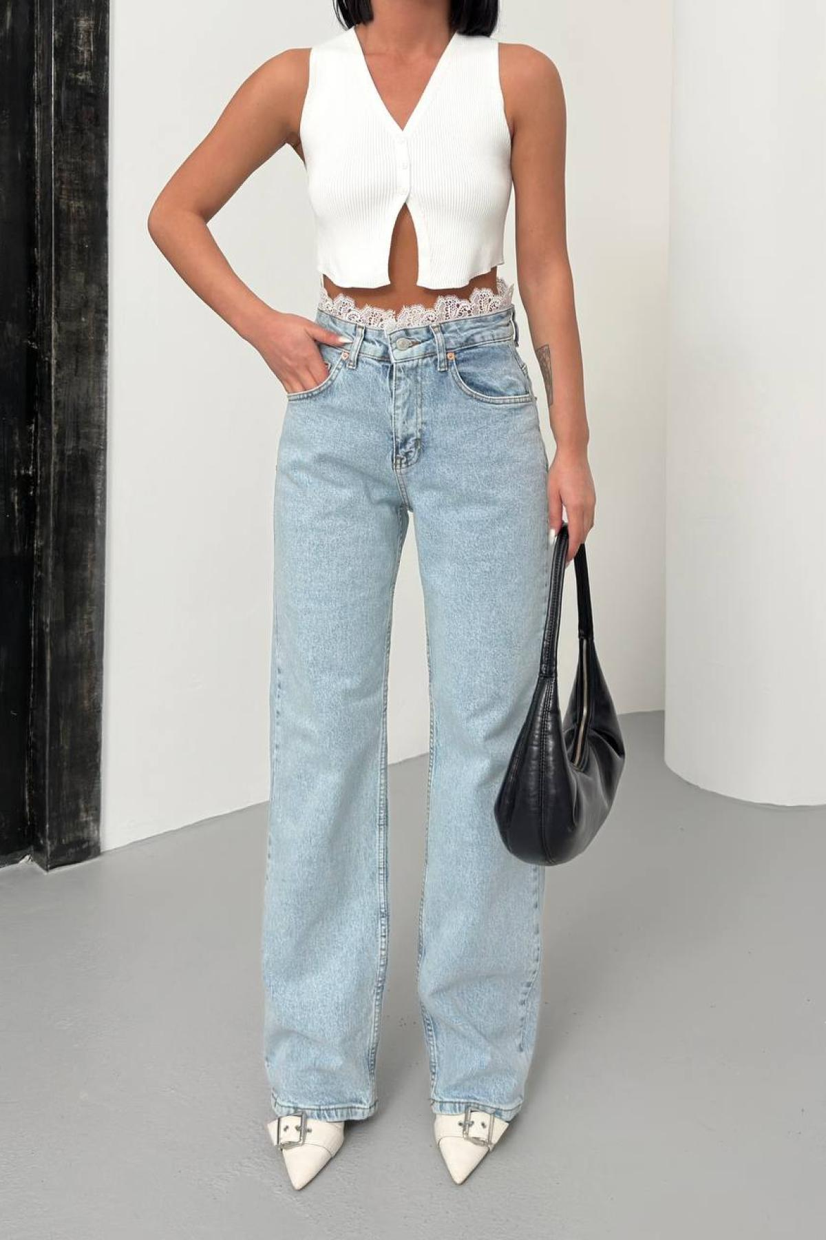 Wholesale Women Light Blue Waist Lace Jeans 731140